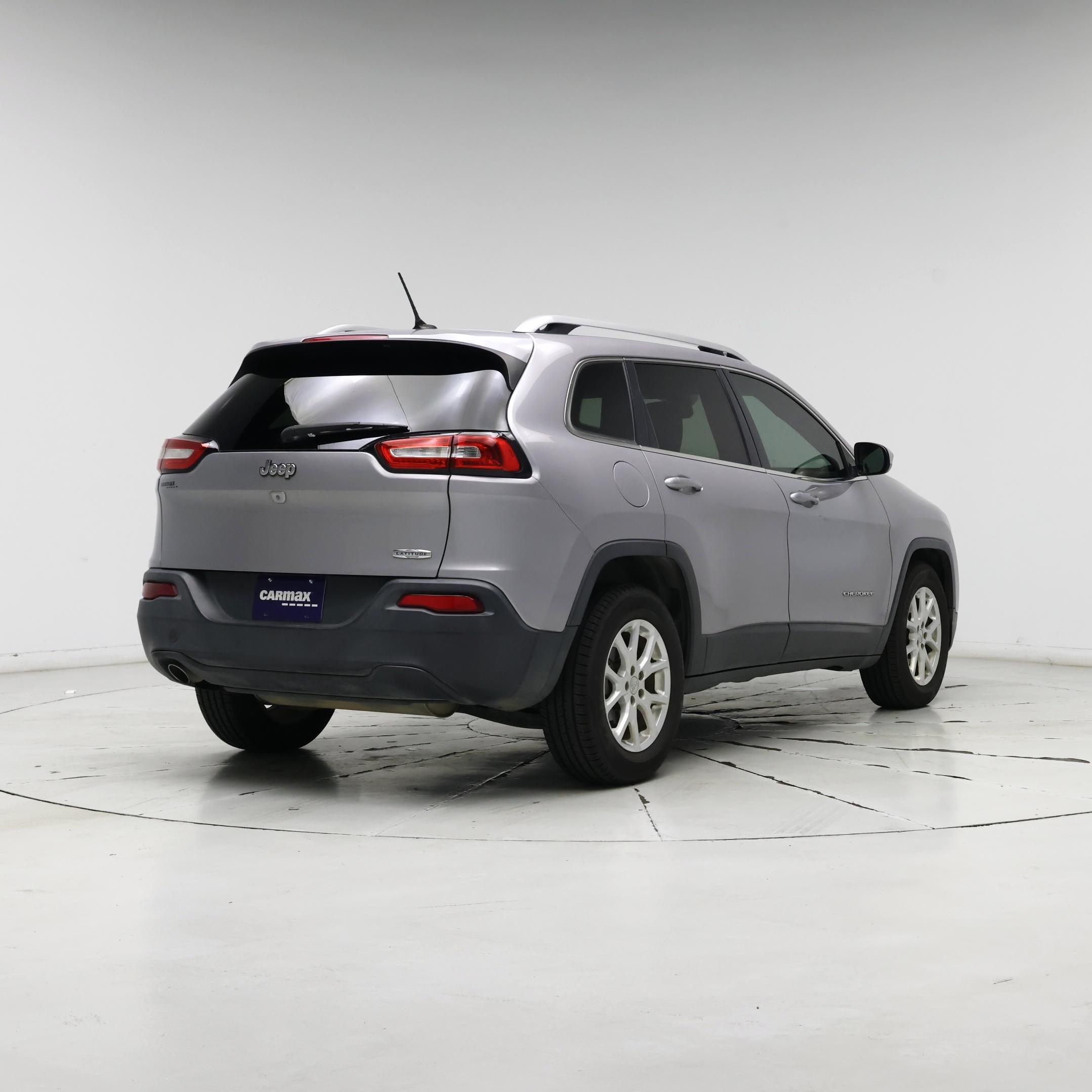 Thumbnail: 2018 Jeep Cherokee - 8