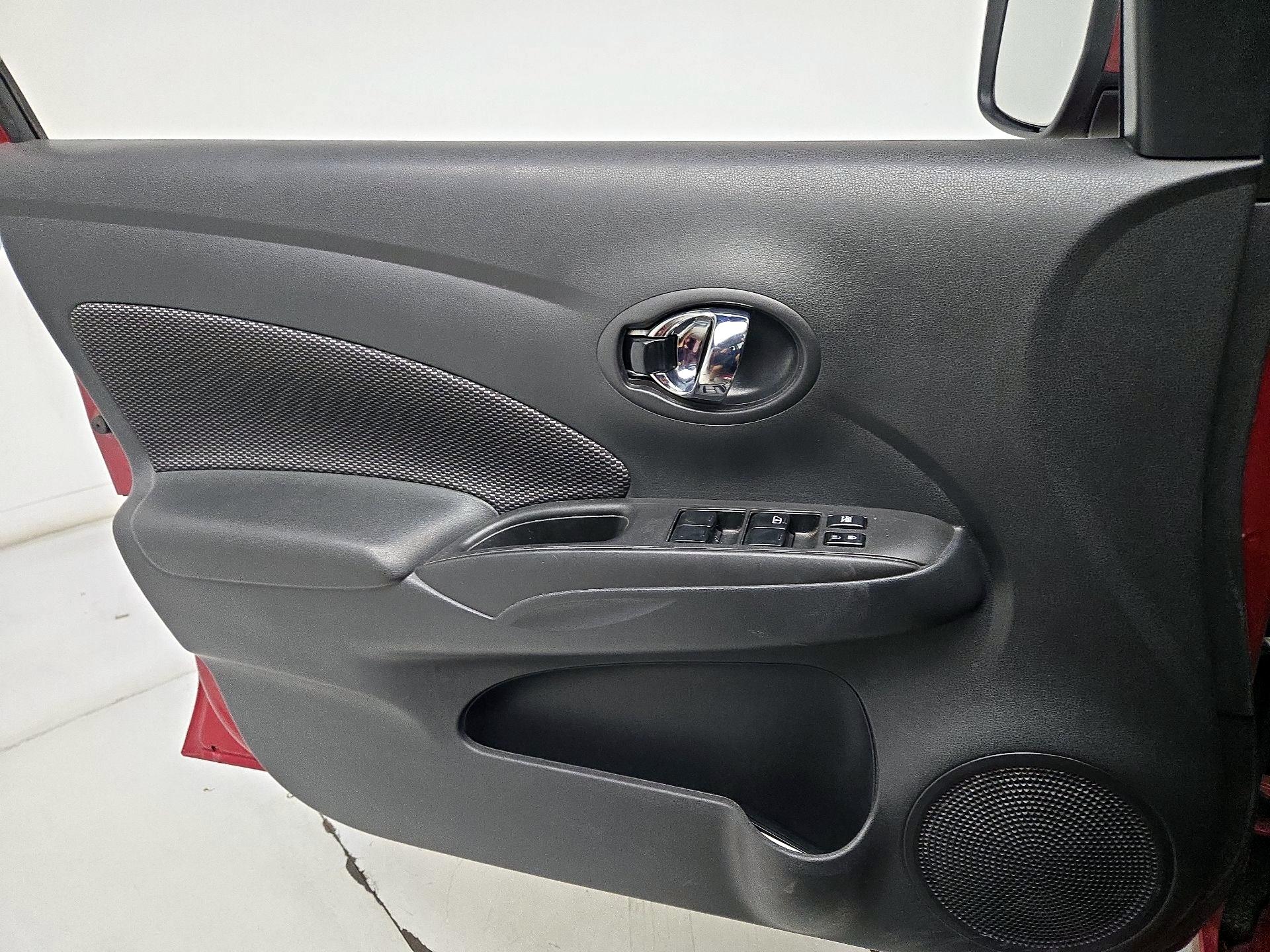 Thumbnail: 2018 Nissan Versa - 12