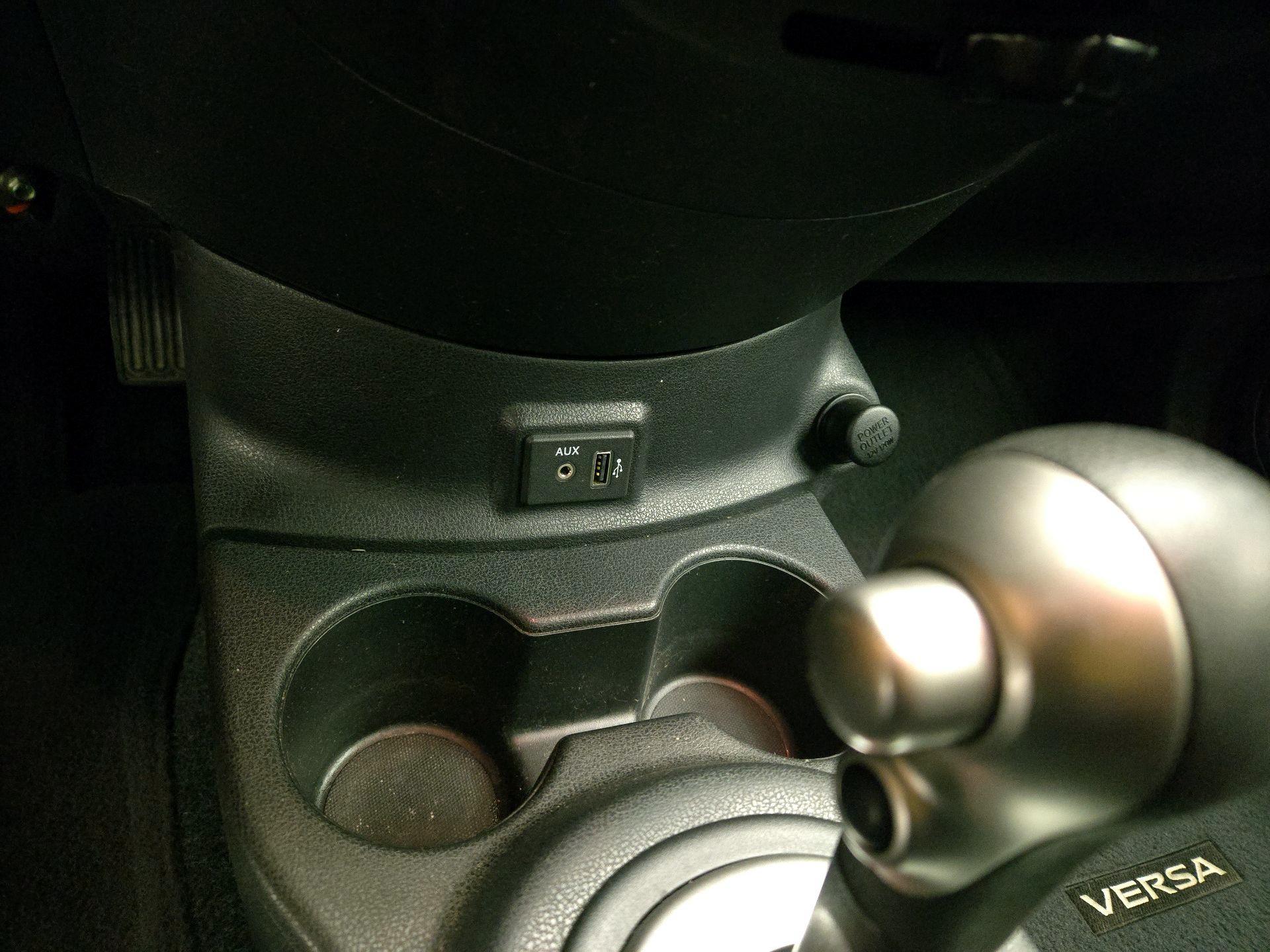 Thumbnail: 2018 Nissan Versa - 17