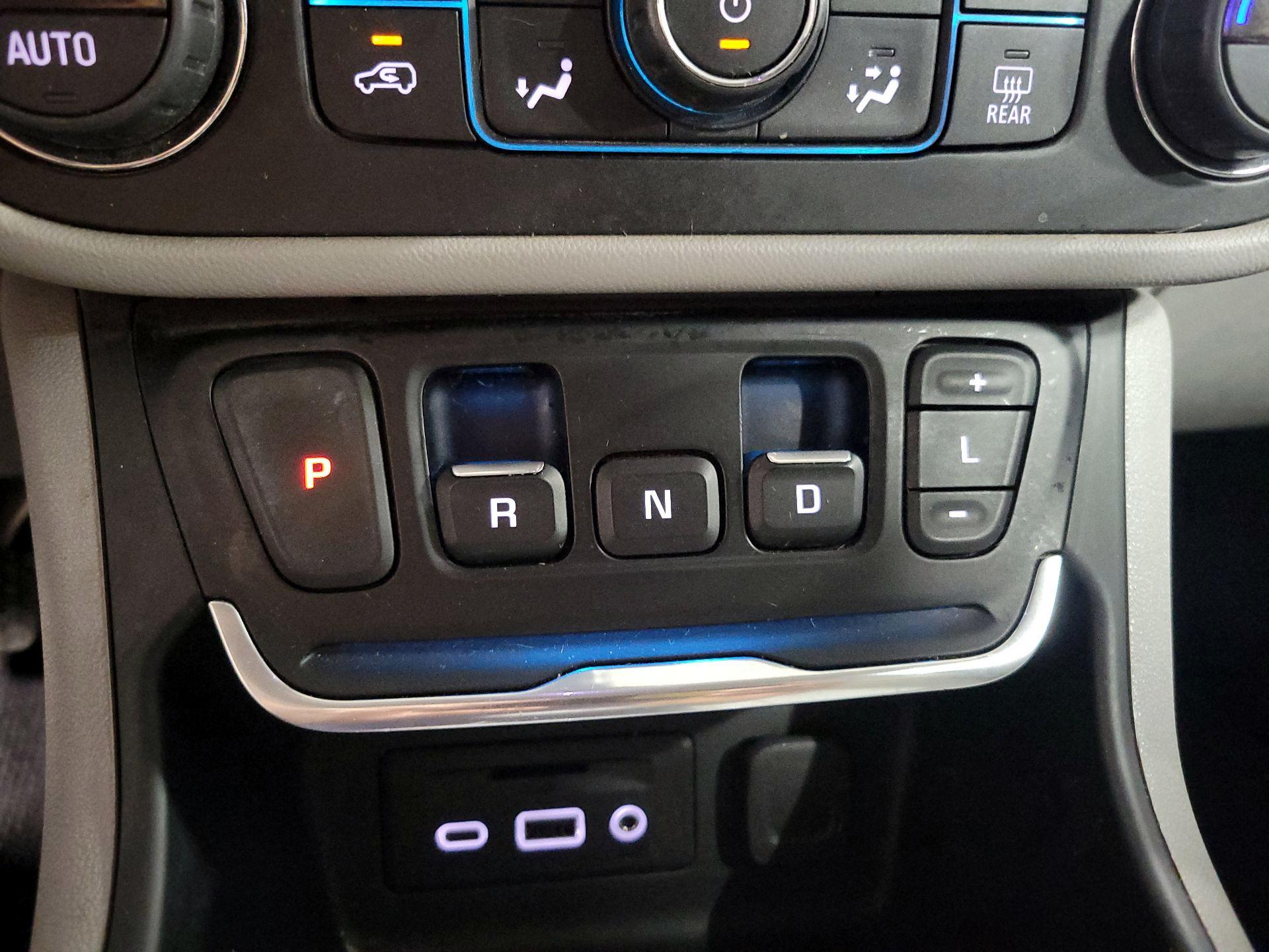 Thumbnail: 2021 GMC Terrain - 16