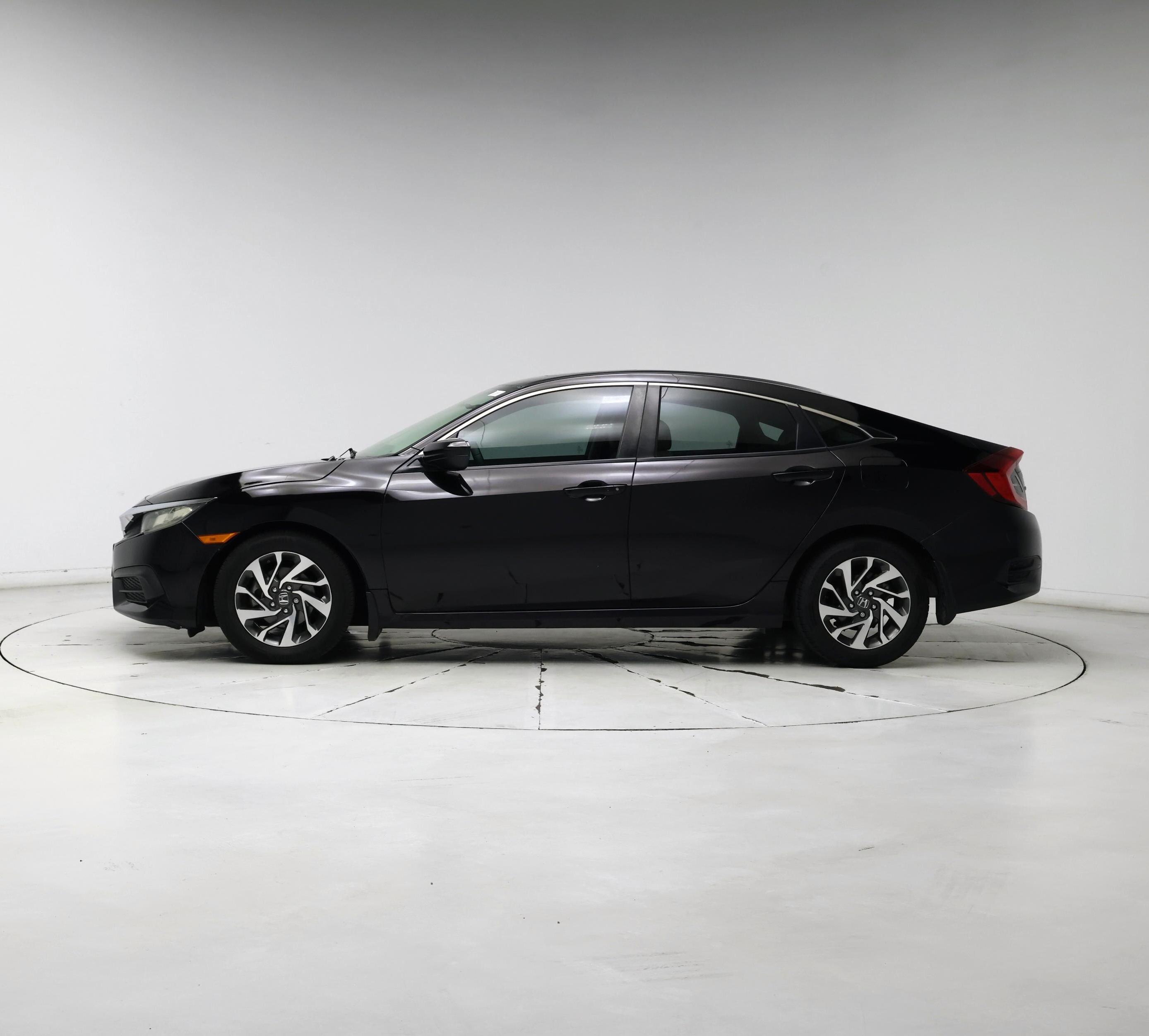 Thumbnail: 2016 Honda Civic - 3