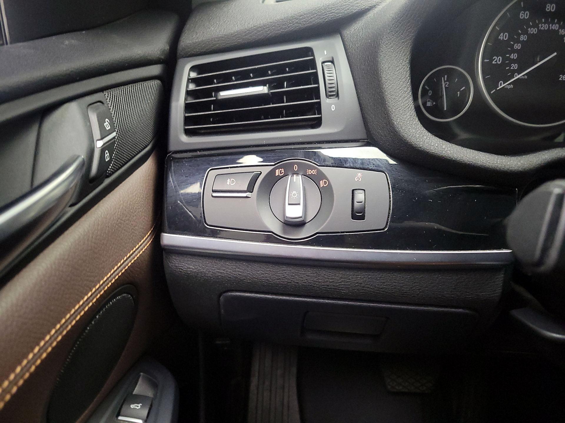 Thumbnail: 2016 BMW X3 - 13