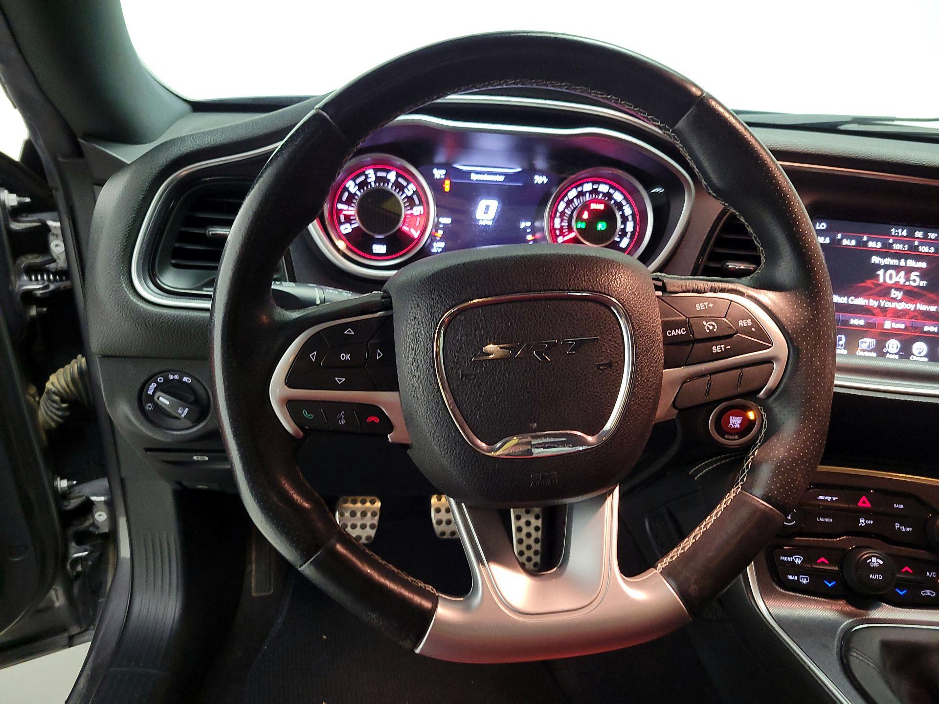 Thumbnail: 2016 Dodge Challenger - 10