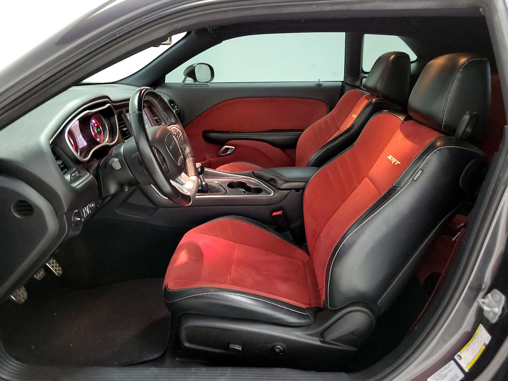 Thumbnail: 2016 Dodge Challenger - 11