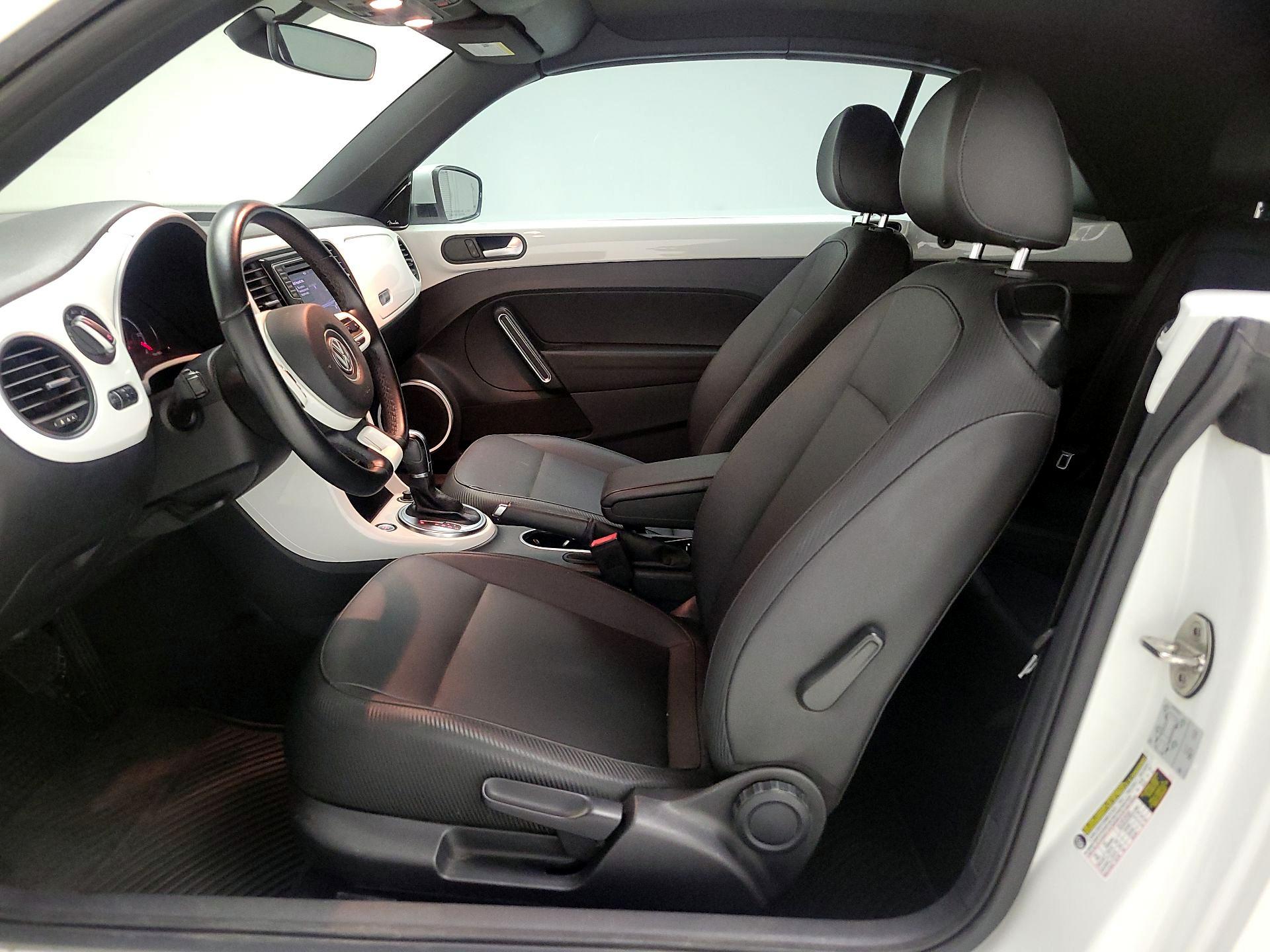 Thumbnail: 2018 Volkswagen Beetle - 11