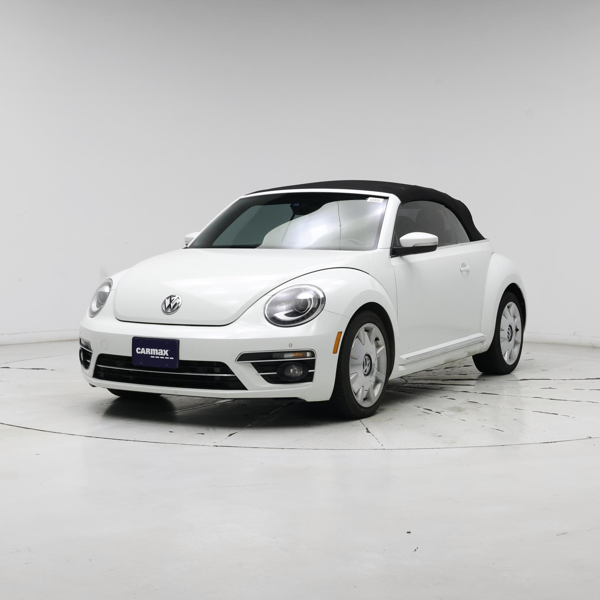 Thumbnail: 2018 Volkswagen Beetle - 4