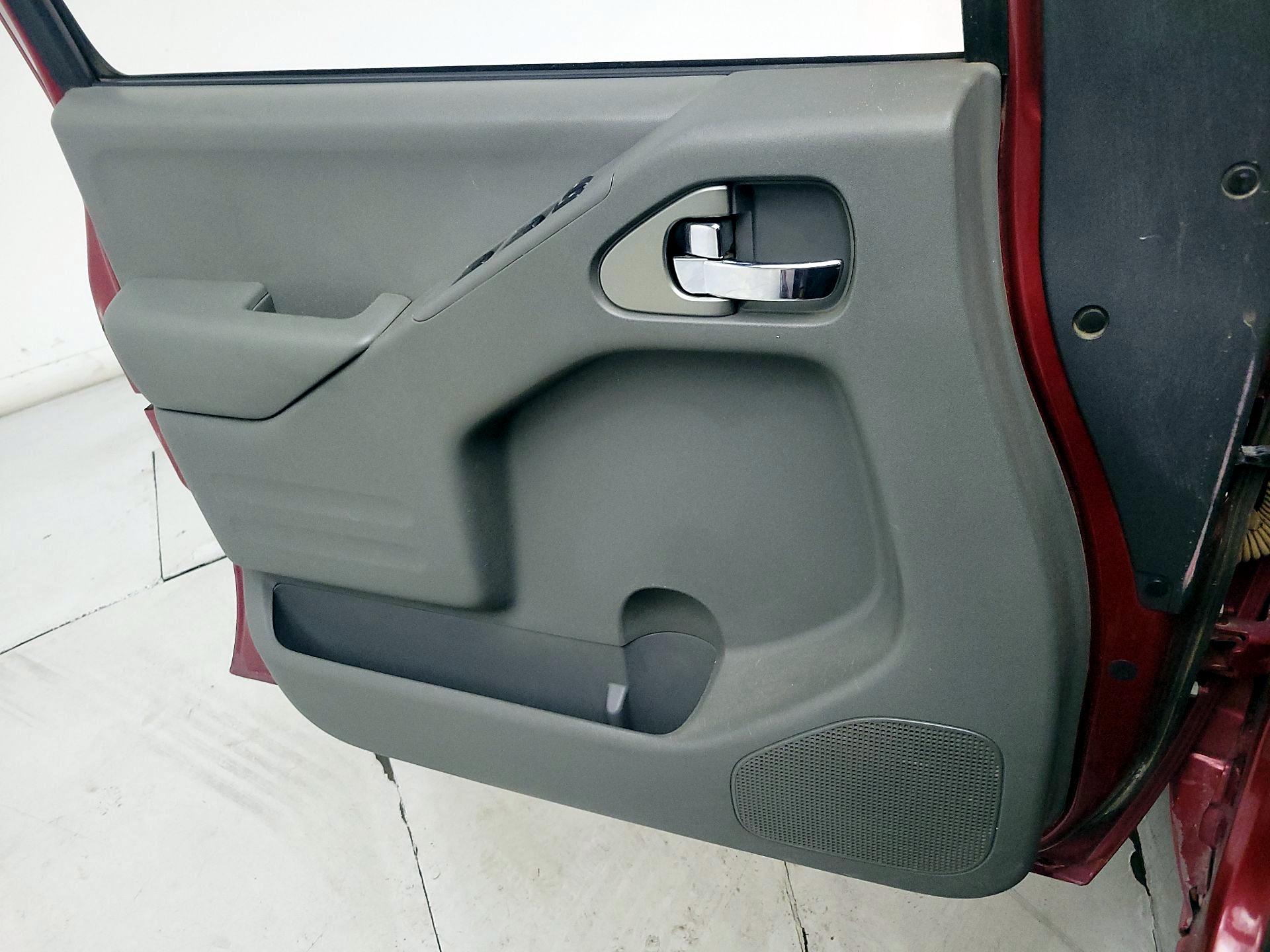 Thumbnail: 2019 Nissan Frontier - 12