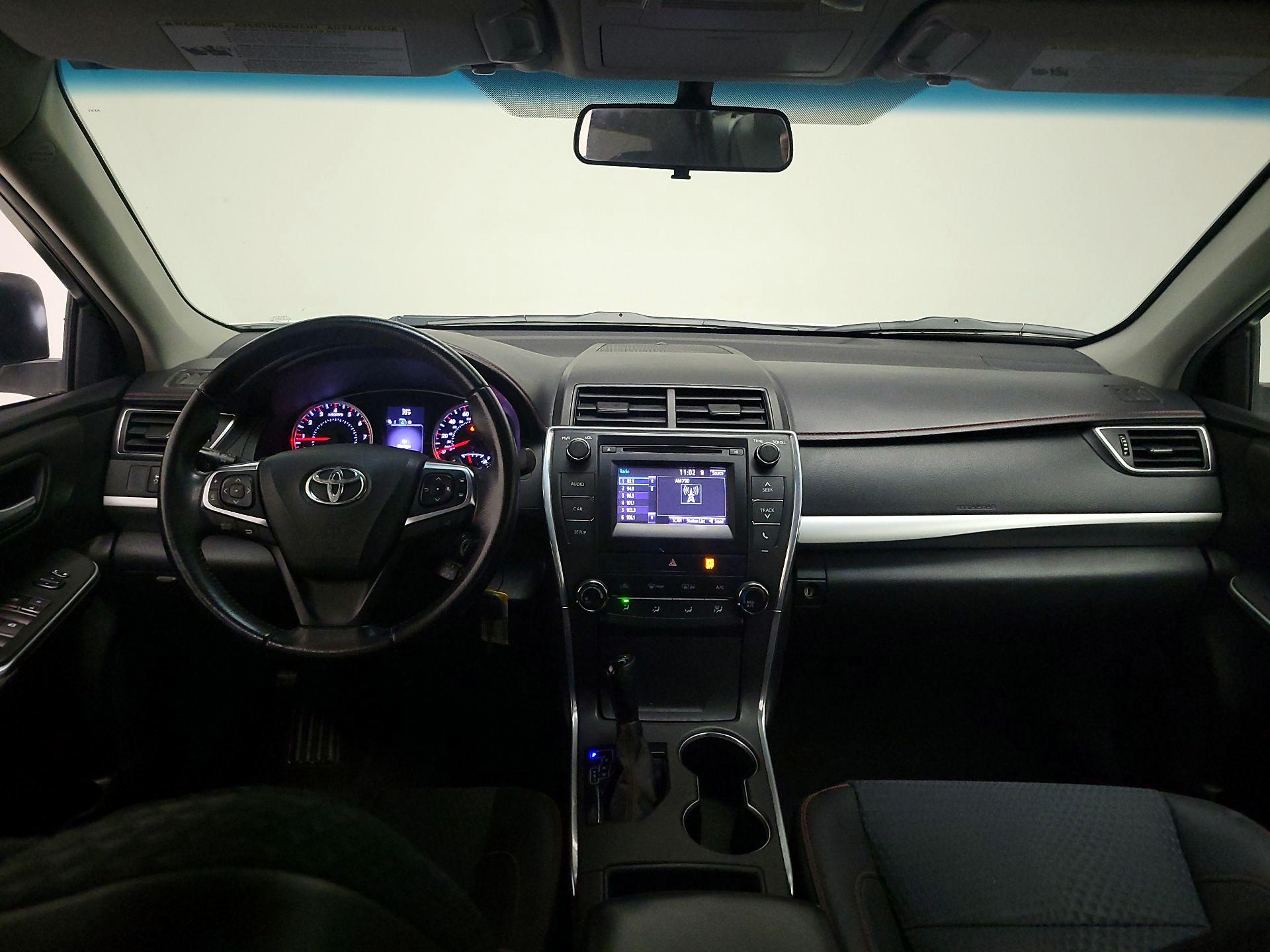 Thumbnail: 2015 Toyota Camry - 9