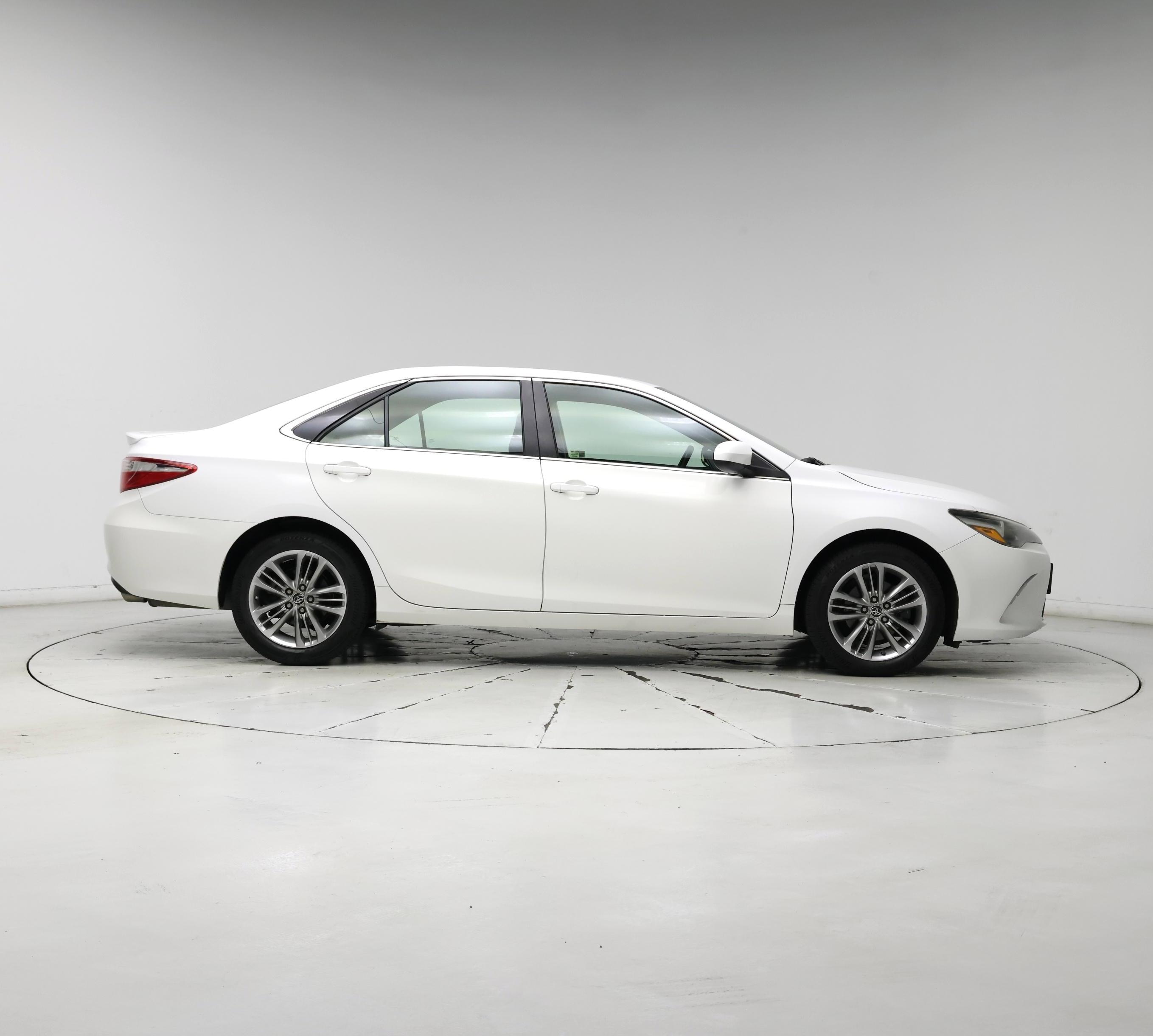 Thumbnail: 2015 Toyota Camry - 7