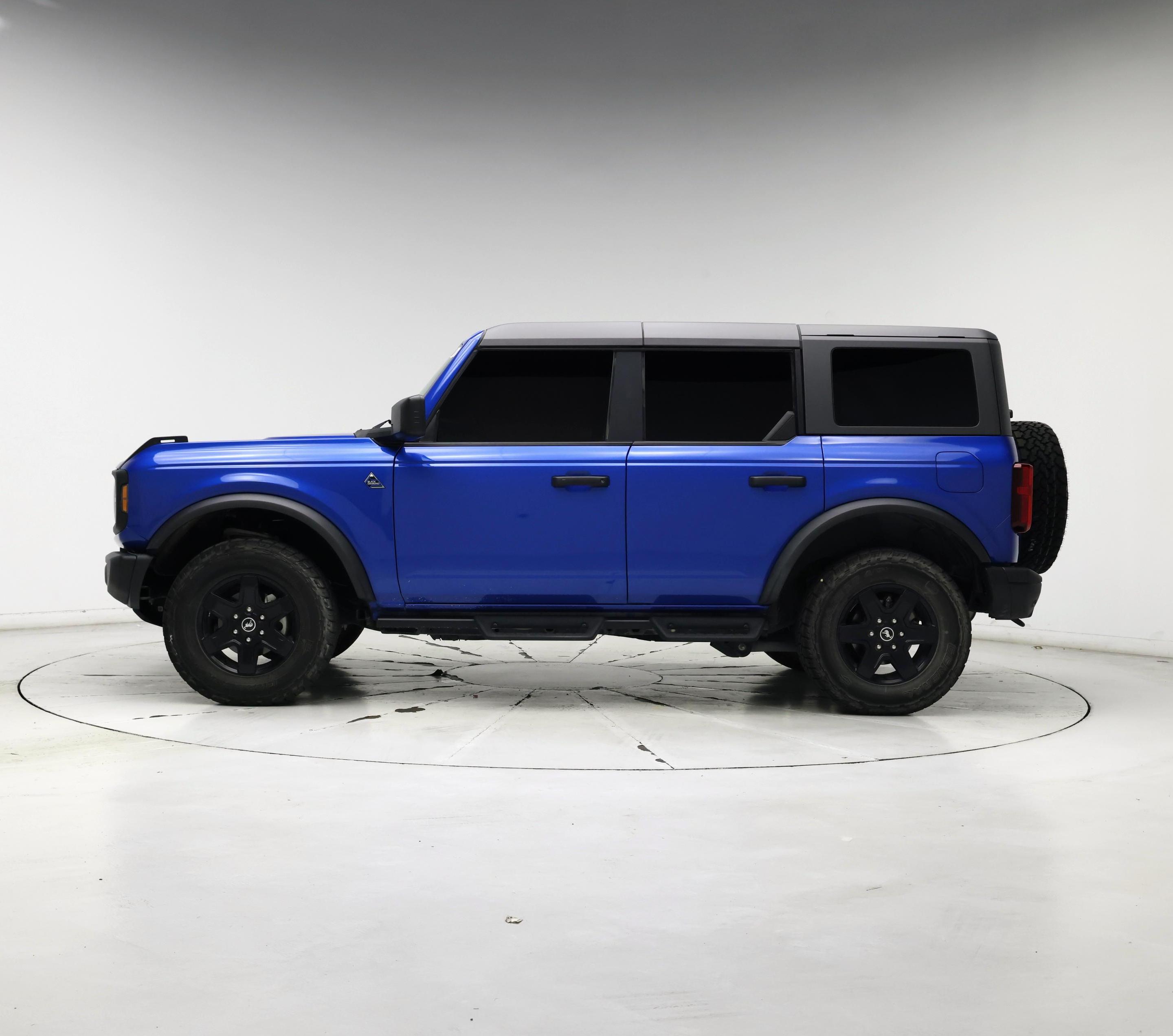 Thumbnail: 2023 Ford Bronco - 3