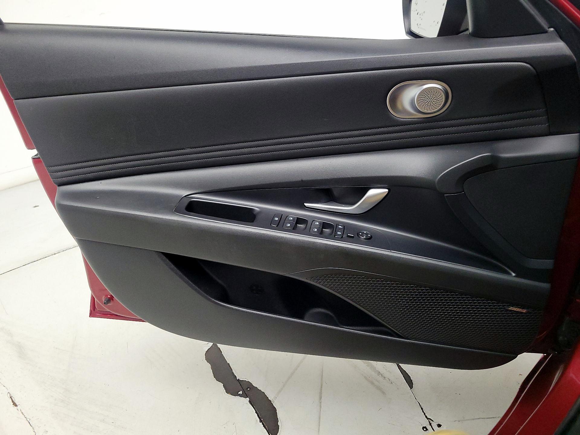 Thumbnail: 2023 Hyundai Elantra - 12