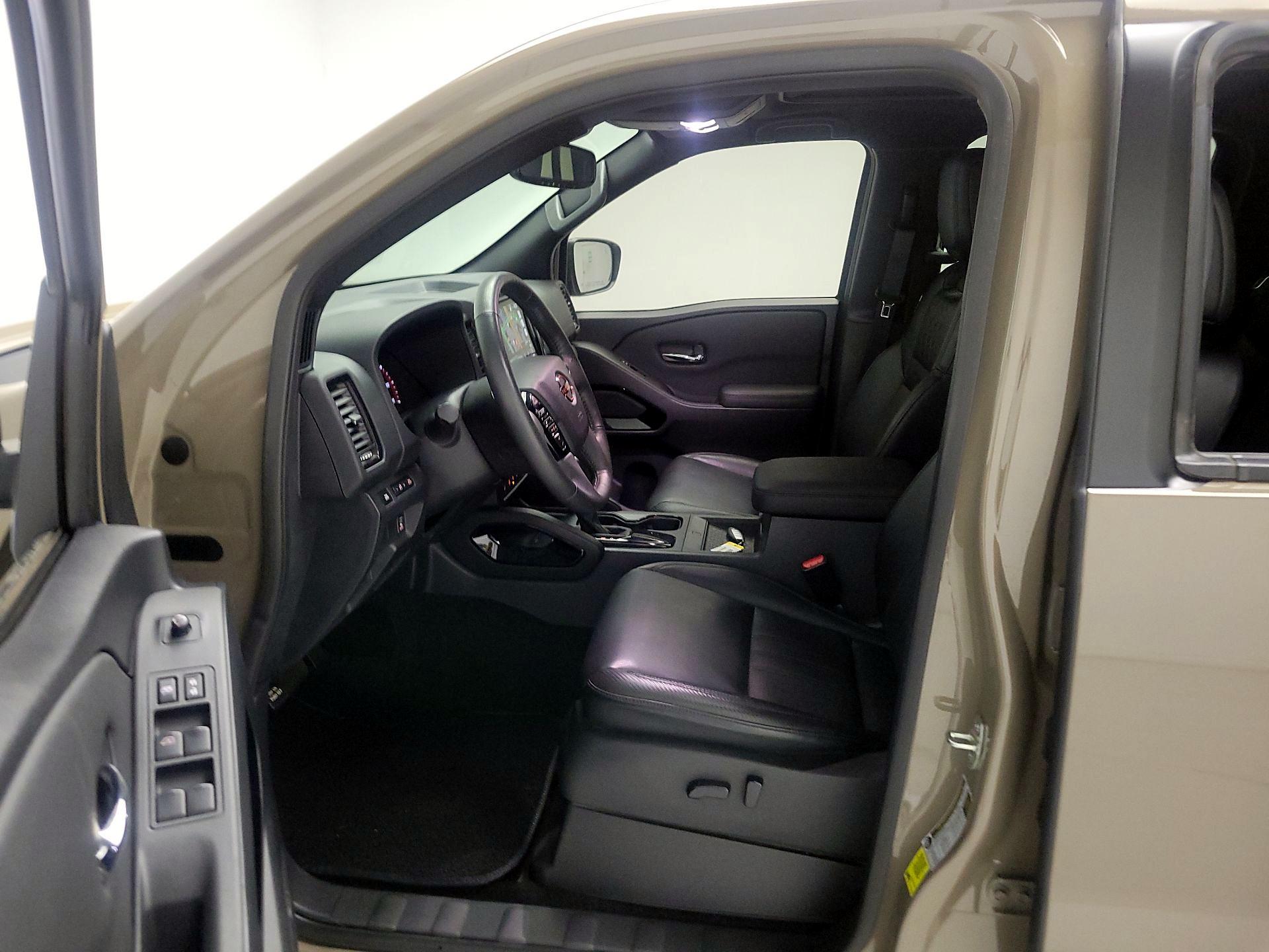 Thumbnail: 2022 Nissan Frontier - 11