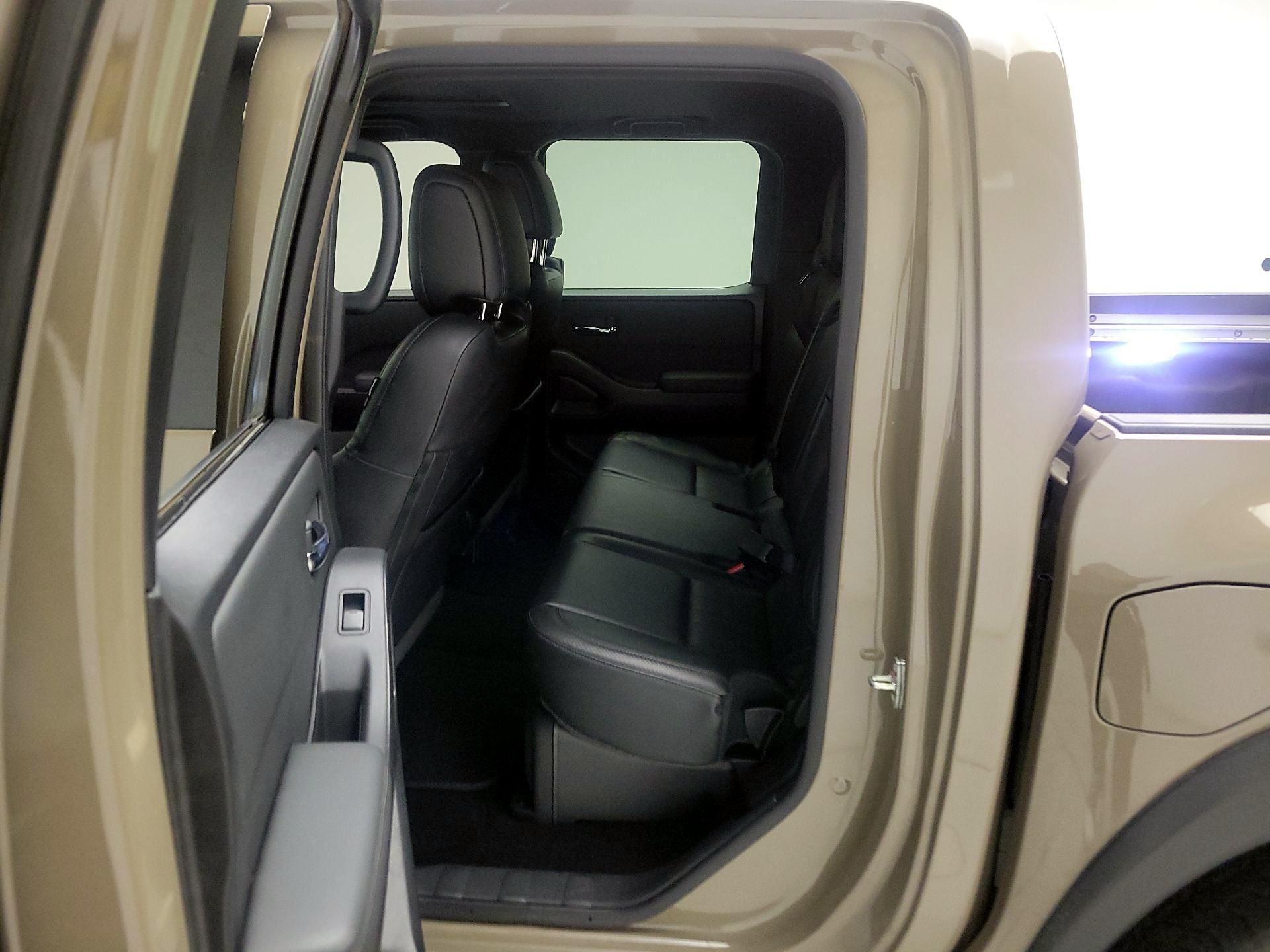 Thumbnail: 2022 Nissan Frontier - 20