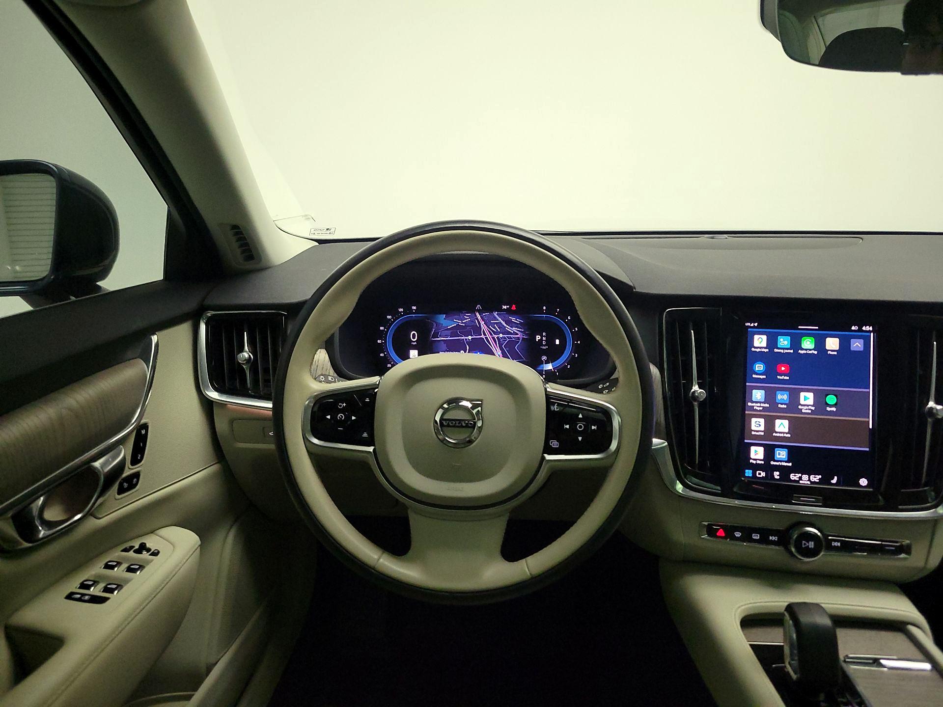 Thumbnail: 2023 Volvo S90 - 10