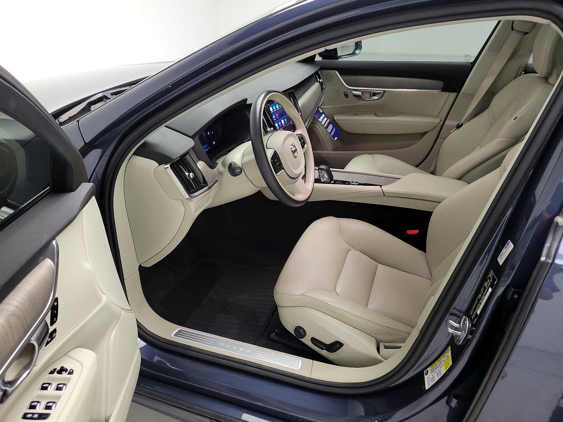 Thumbnail: 2023 Volvo S90 - 11