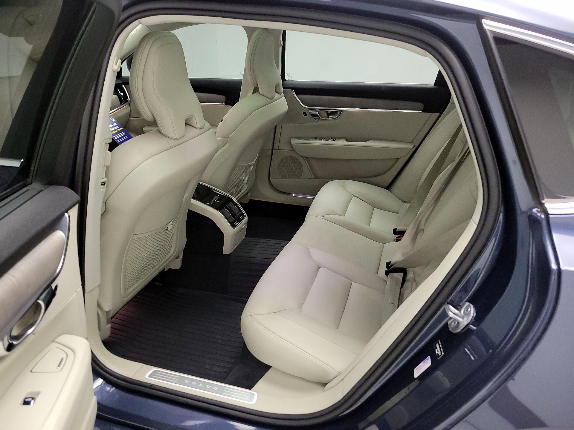 Thumbnail: 2023 Volvo S90 - 19