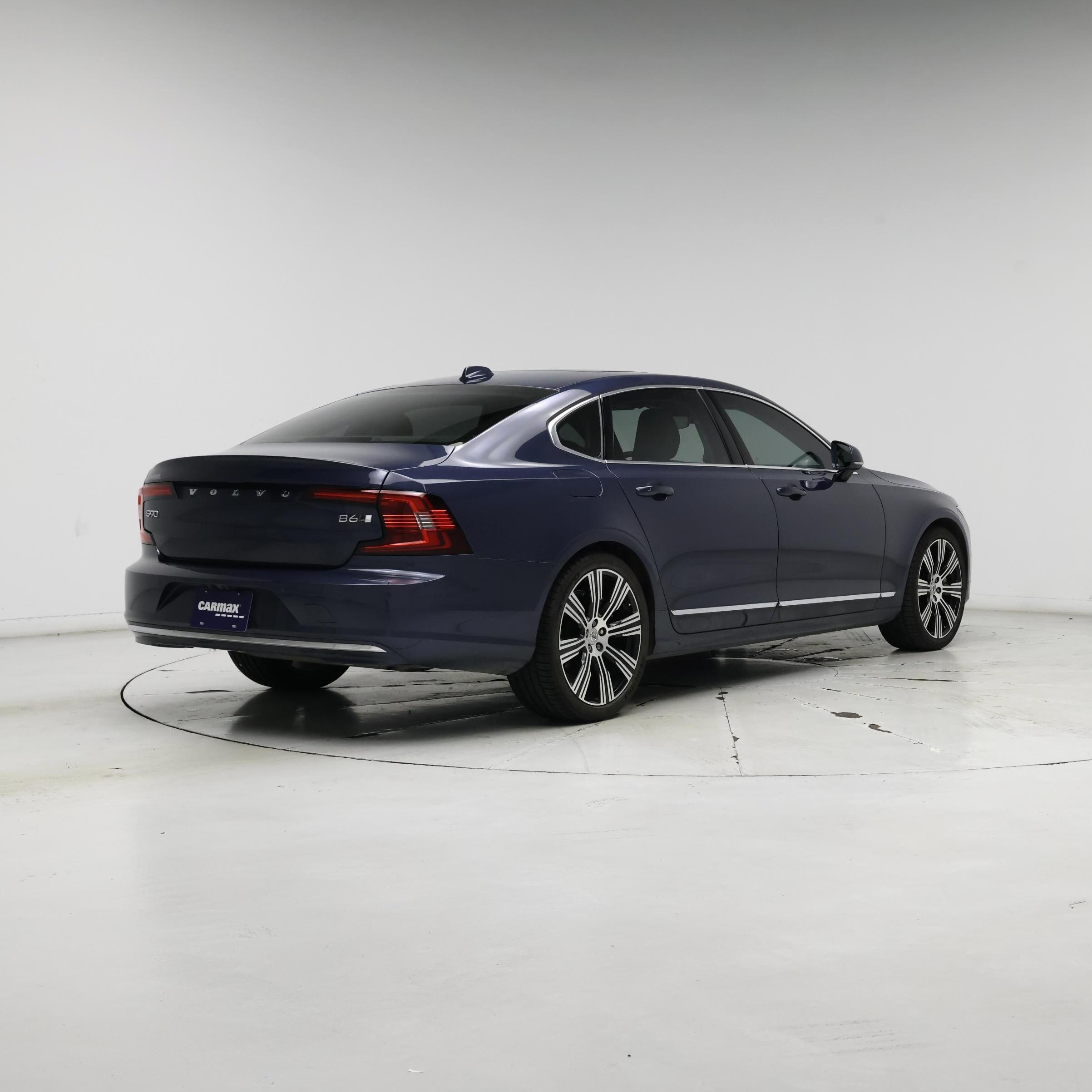 Thumbnail: 2023 Volvo S90 - 8