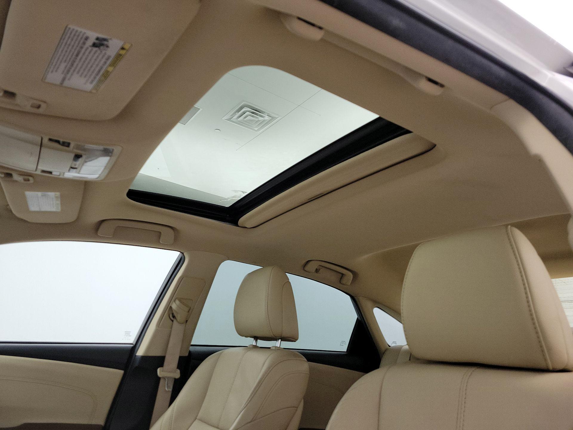 Thumbnail: 2014 Toyota Avalon - 19