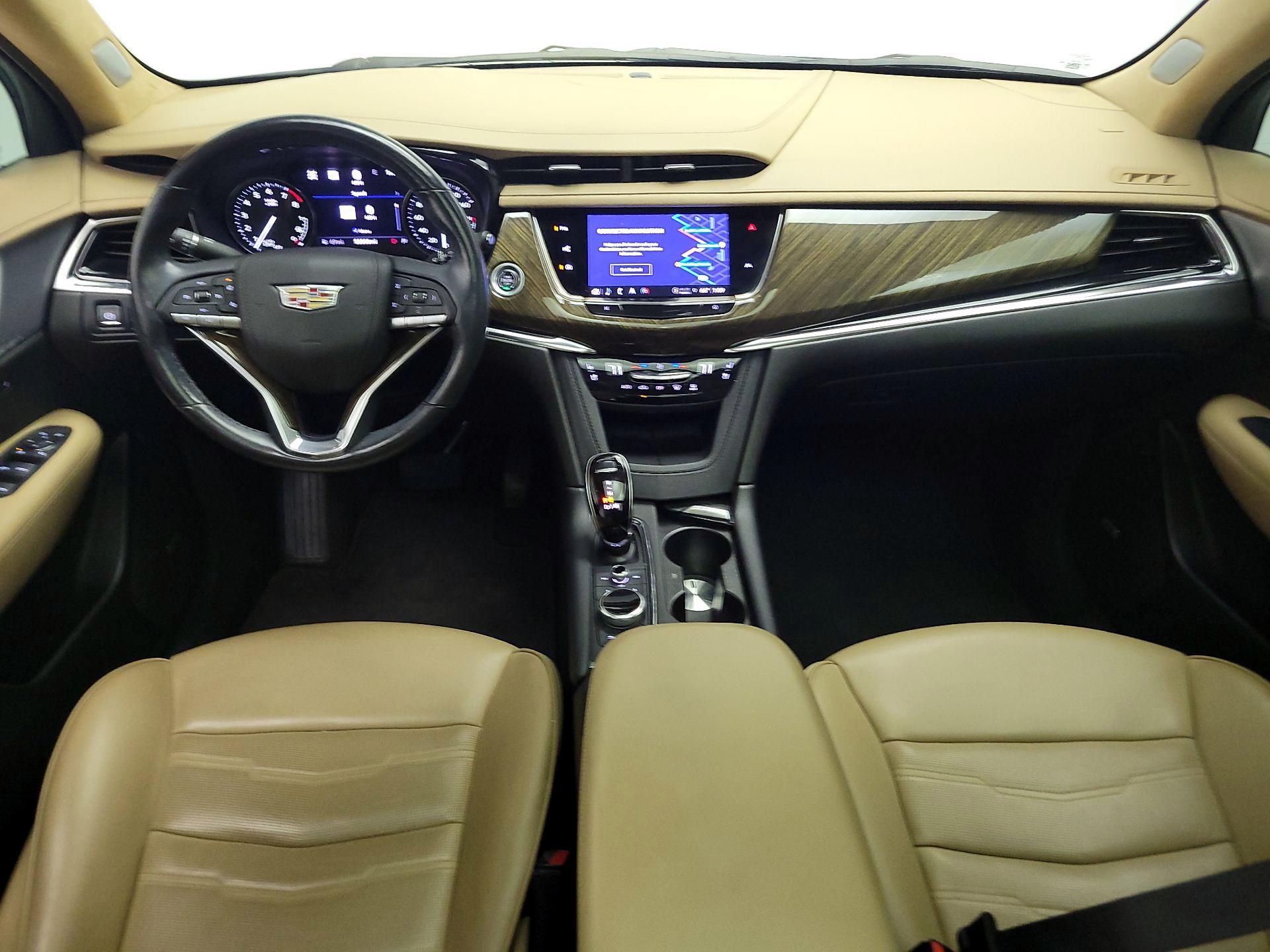 Thumbnail: 2022 Cadillac XT6 - 9