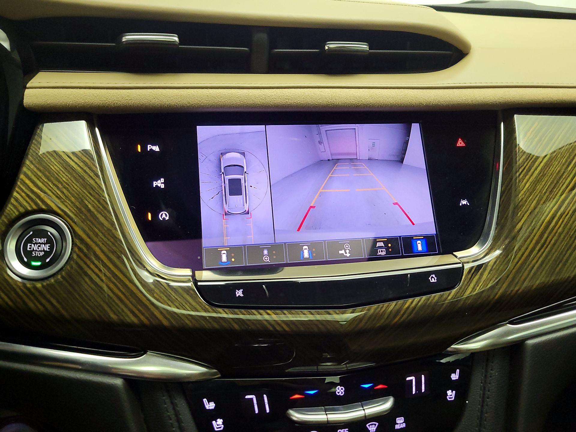 Thumbnail: 2022 Cadillac XT6 - 14