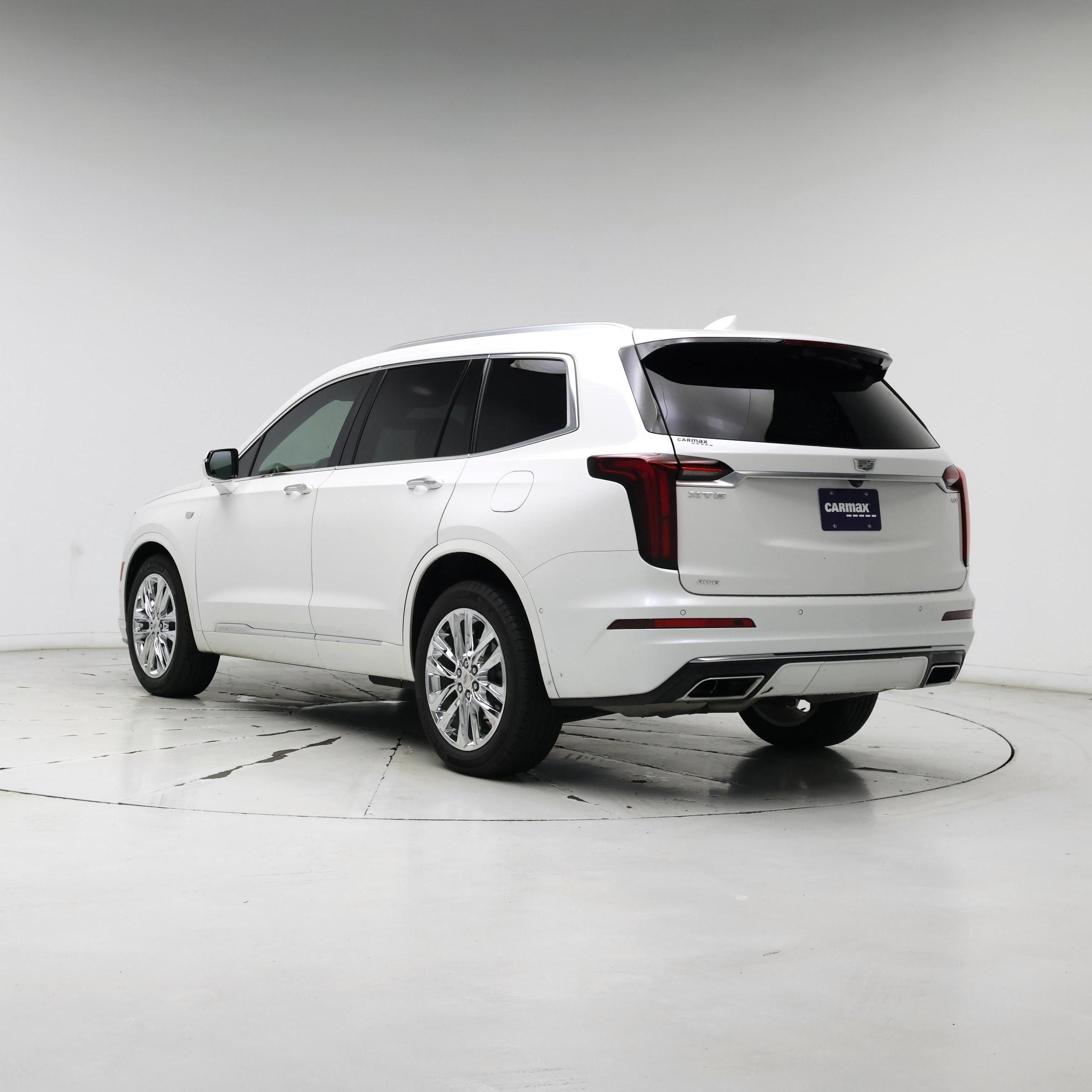 Thumbnail: 2022 Cadillac XT6 - 2