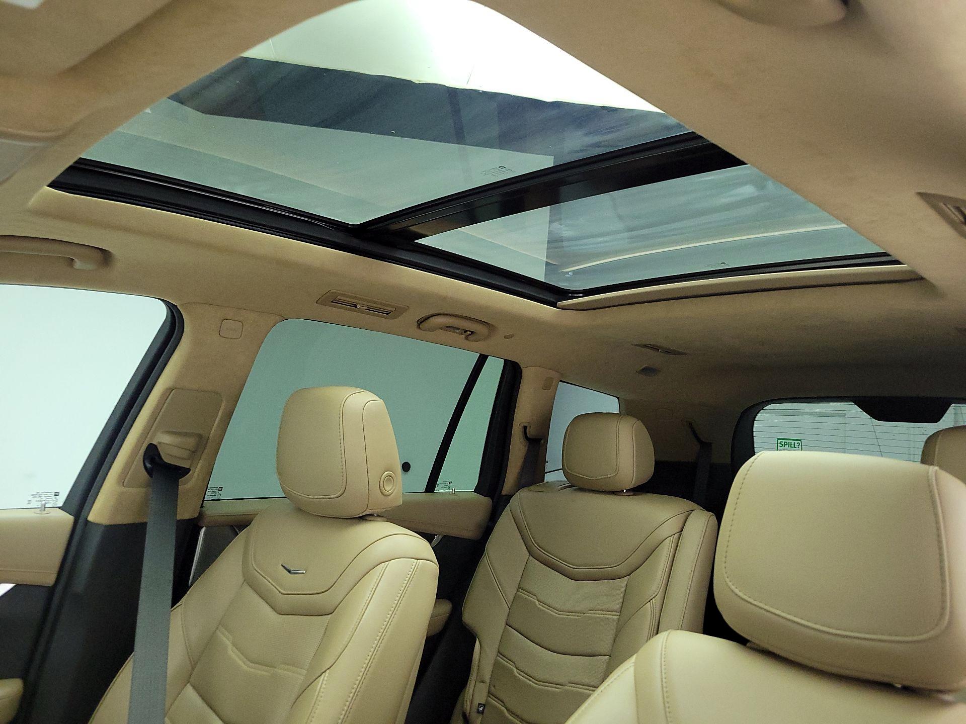 Thumbnail: 2022 Cadillac XT6 - 19