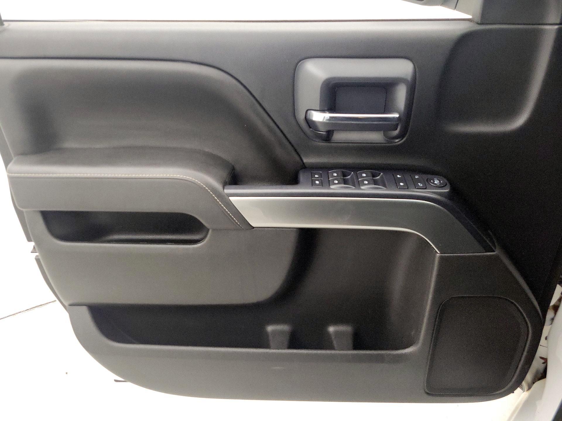 Thumbnail: 2015 Chevrolet Silverado 1500 - 12