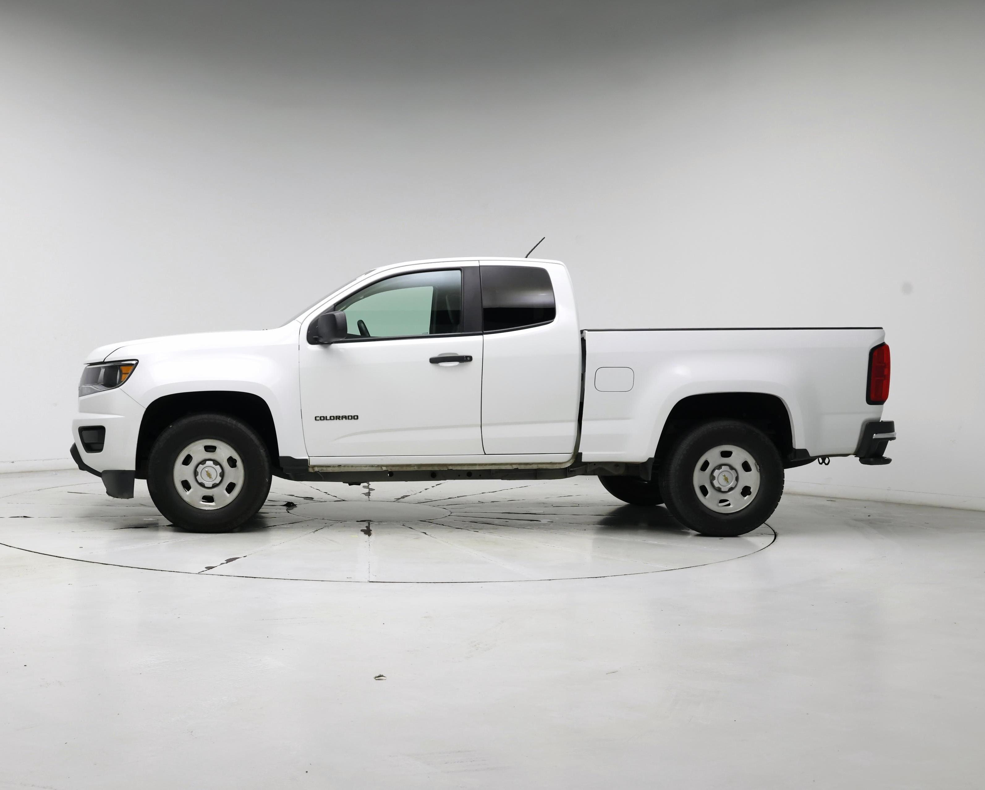 Thumbnail: 2020 Chevrolet Colorado - 3