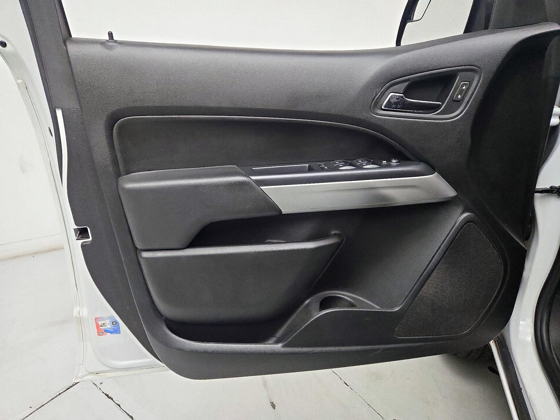 Thumbnail: 2018 Chevrolet Colorado - 12