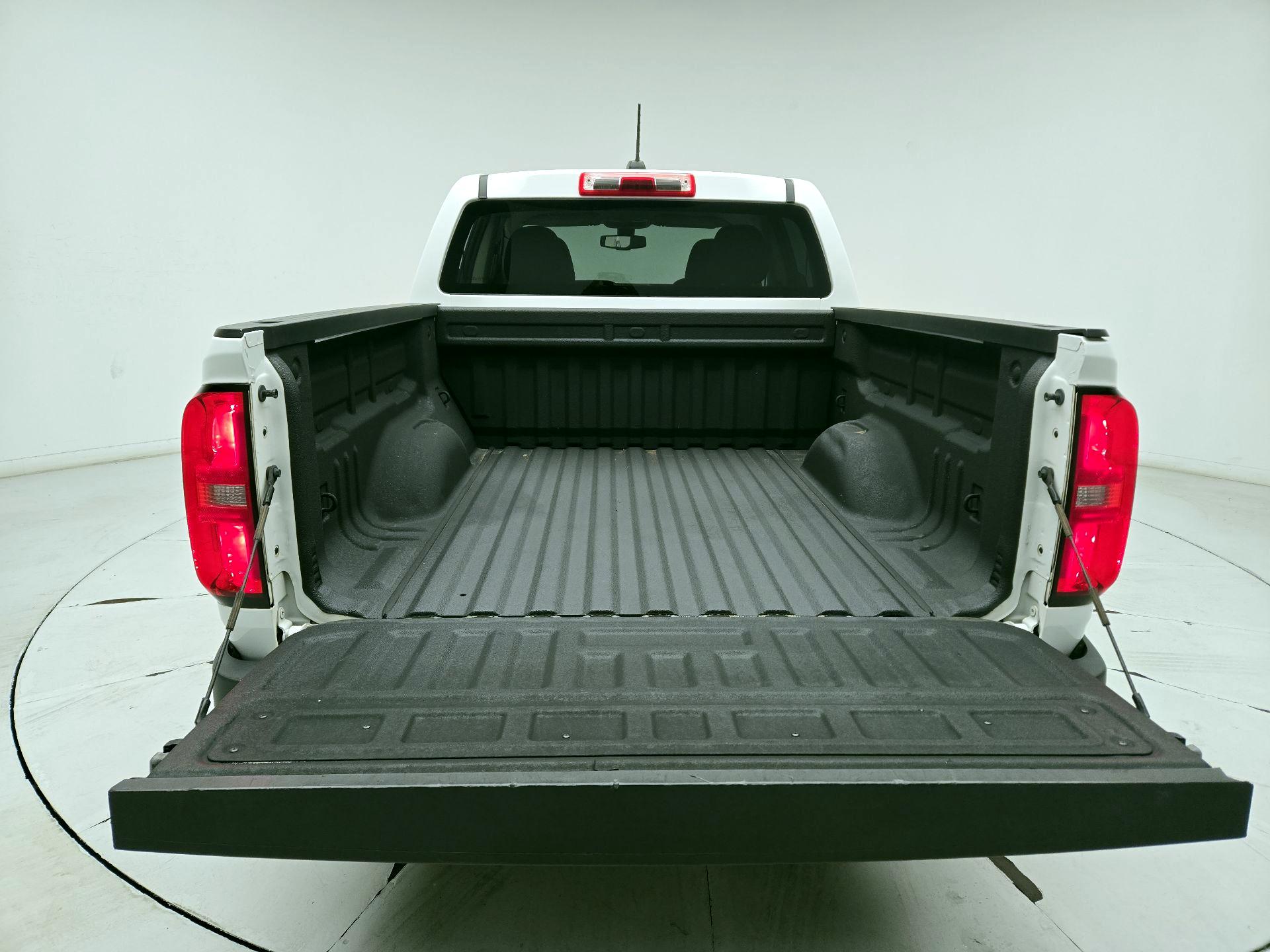 Thumbnail: 2018 Chevrolet Colorado - 20