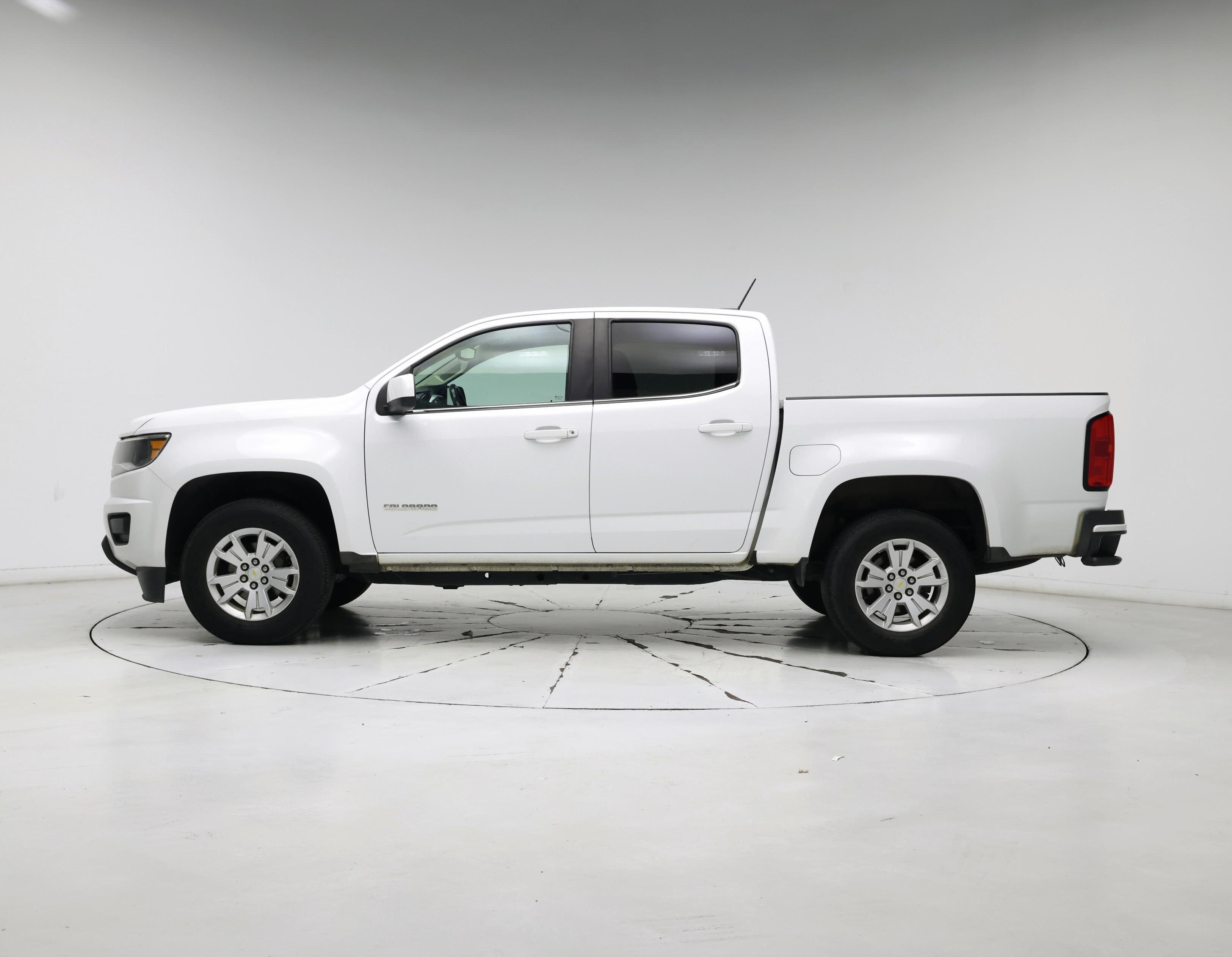 Thumbnail: 2018 Chevrolet Colorado - 3