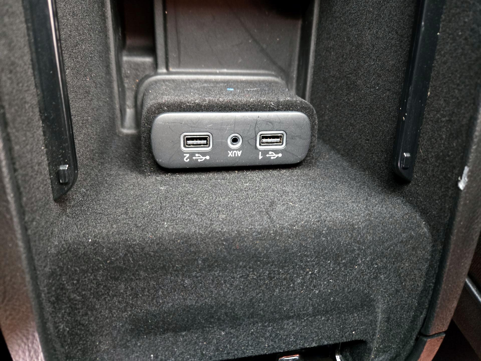 Thumbnail: 2019 Dodge Charger - 18