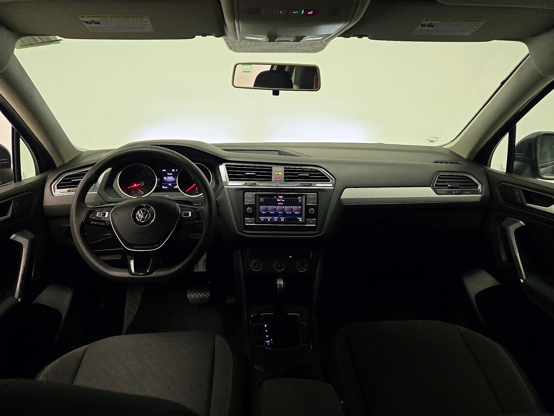 Thumbnail: 2020 Volkswagen Tiguan - 9