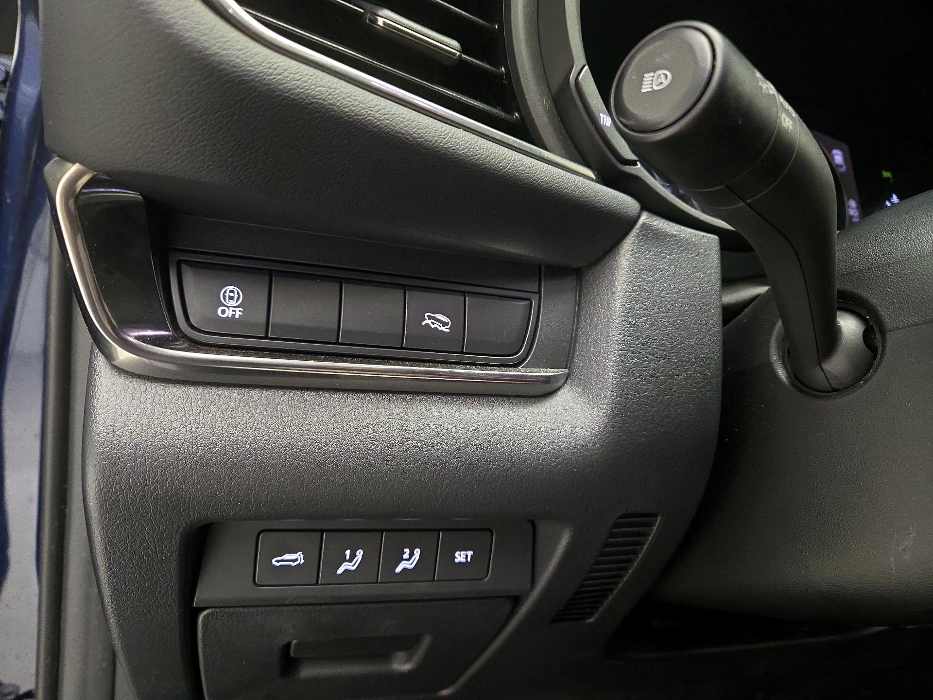 Thumbnail: 2023 Mazda CX-30 - 13