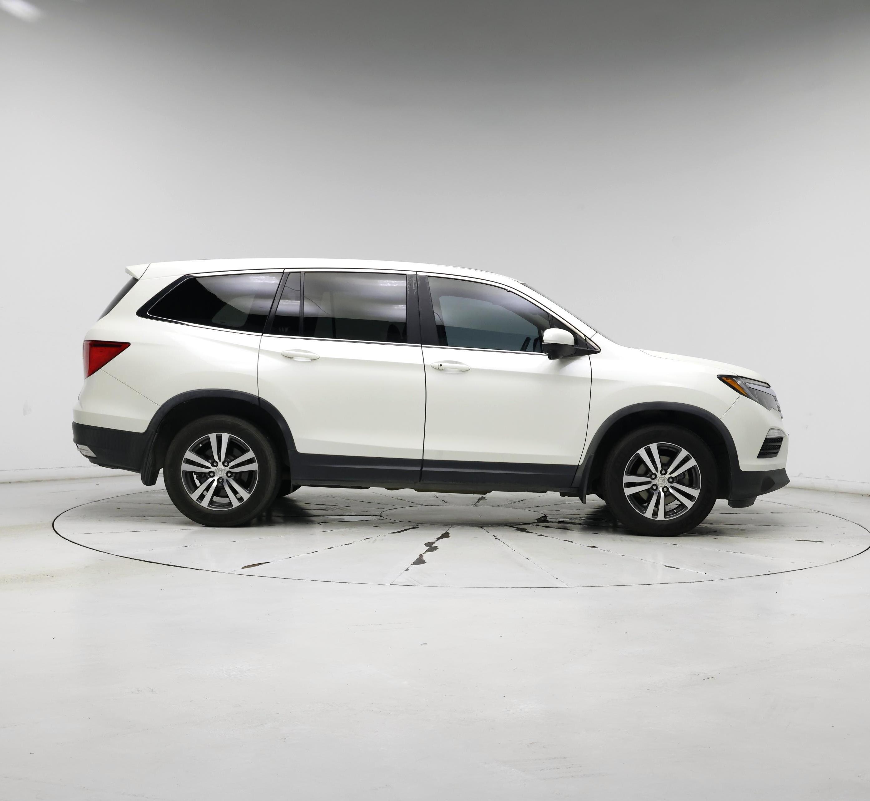 Thumbnail: 2018 Honda Pilot - 7