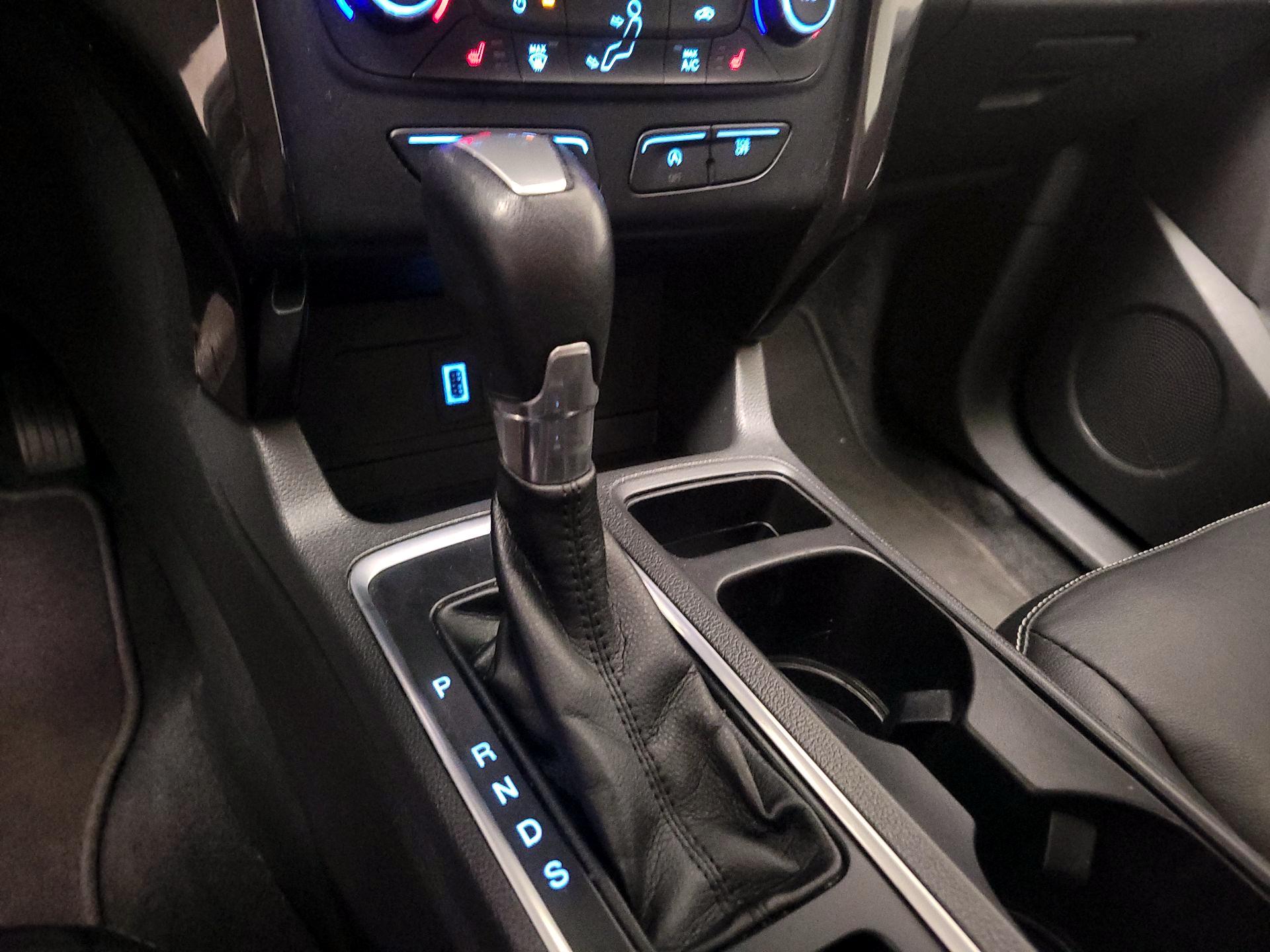 Thumbnail: 2017 Ford Escape - 18