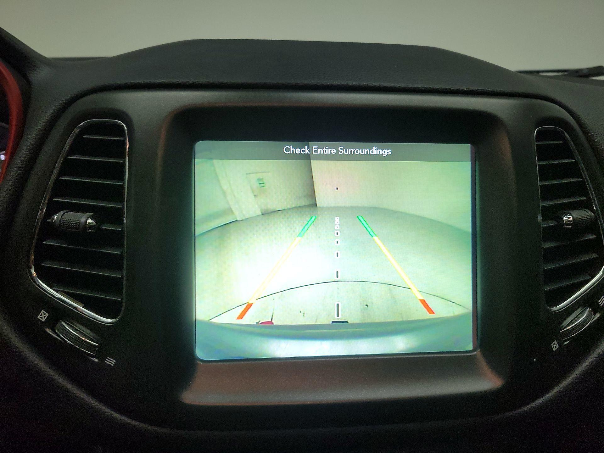 Thumbnail: 2018 Jeep Compass - 15