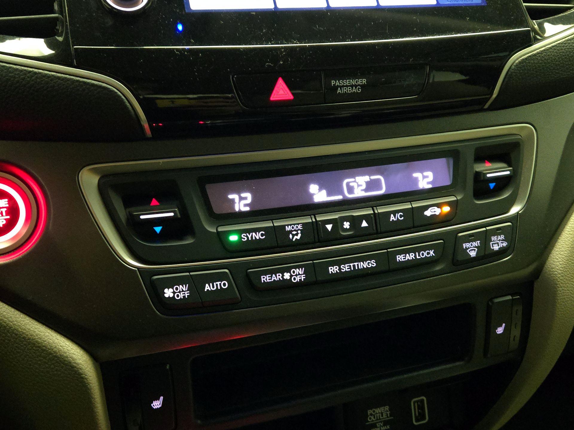 Thumbnail: 2021 Honda Pilot - 16