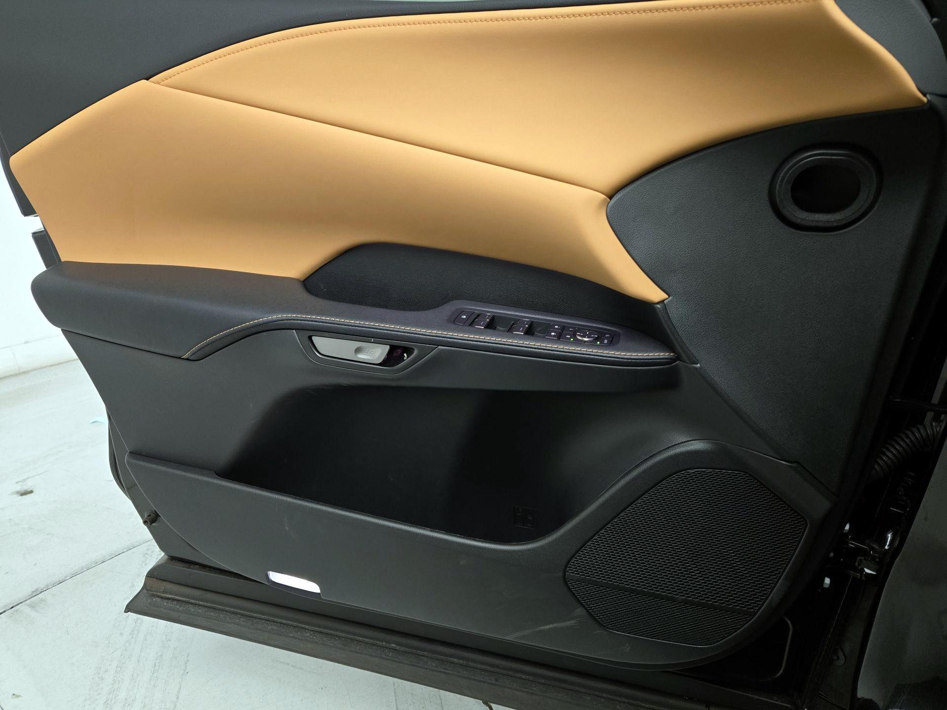 Thumbnail: 2025 Lexus RX - 12