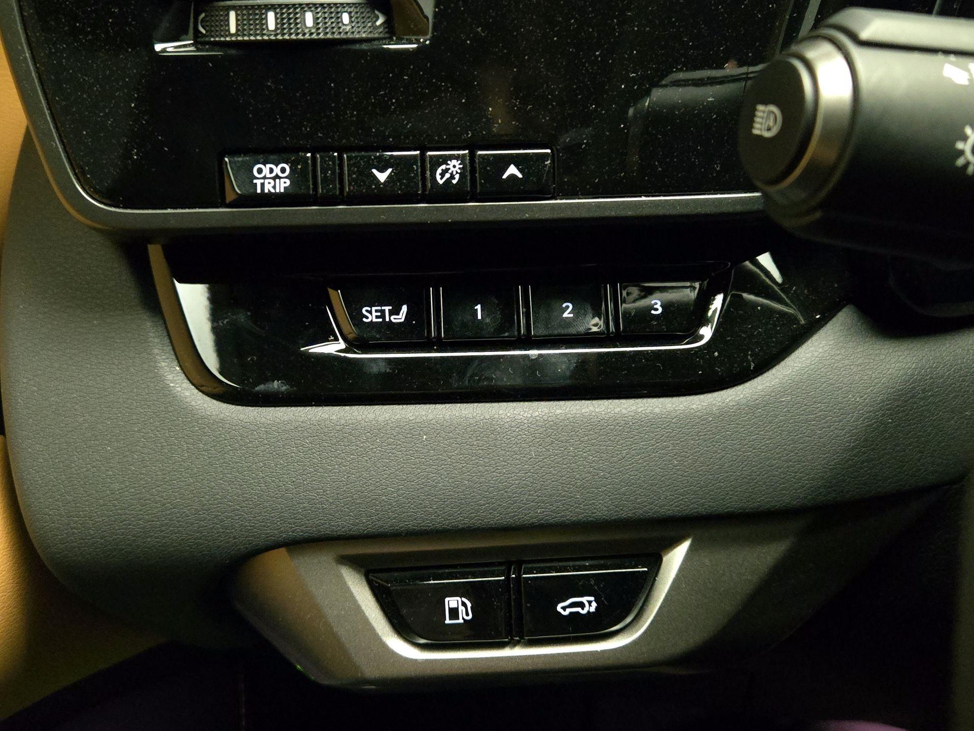 Thumbnail: 2025 Lexus RX - 13