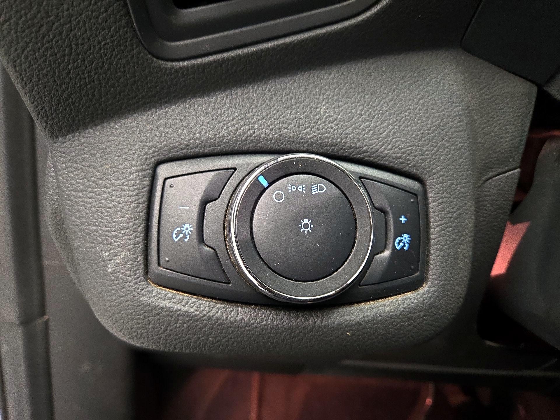 Thumbnail: 2014 Ford Escape - 13