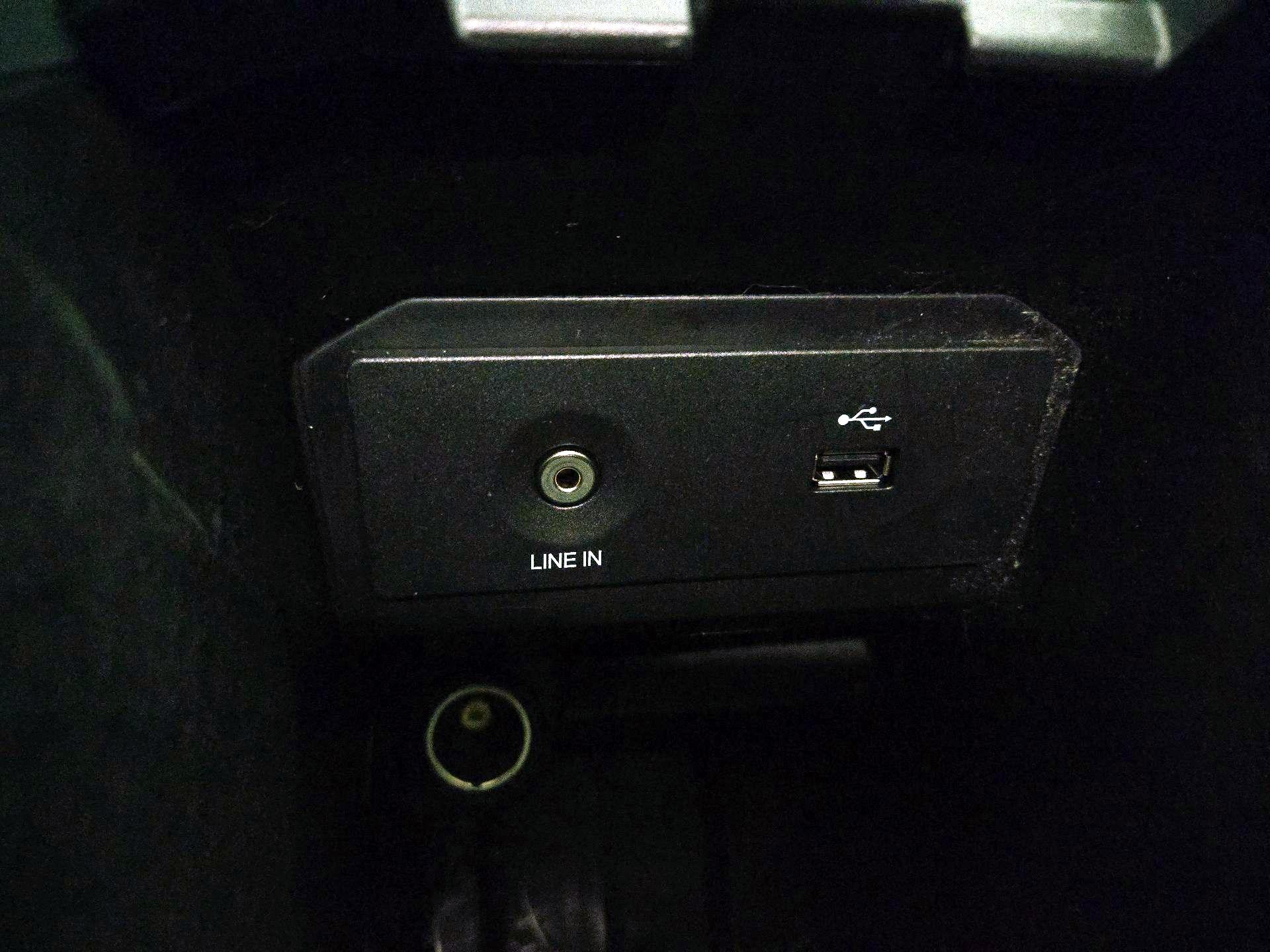 Thumbnail: 2014 Ford Escape - 18