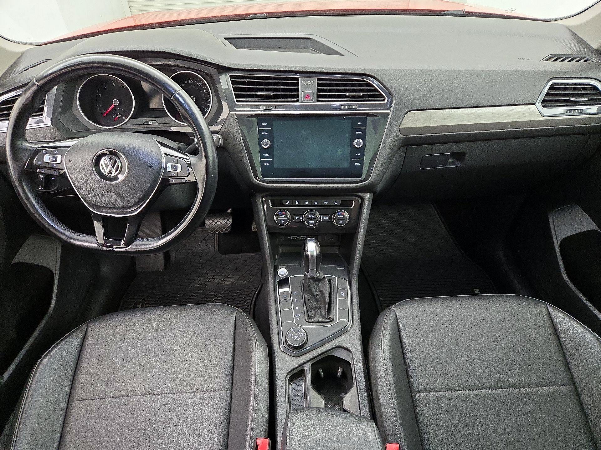 Thumbnail: 2019 Volkswagen Tiguan - 9