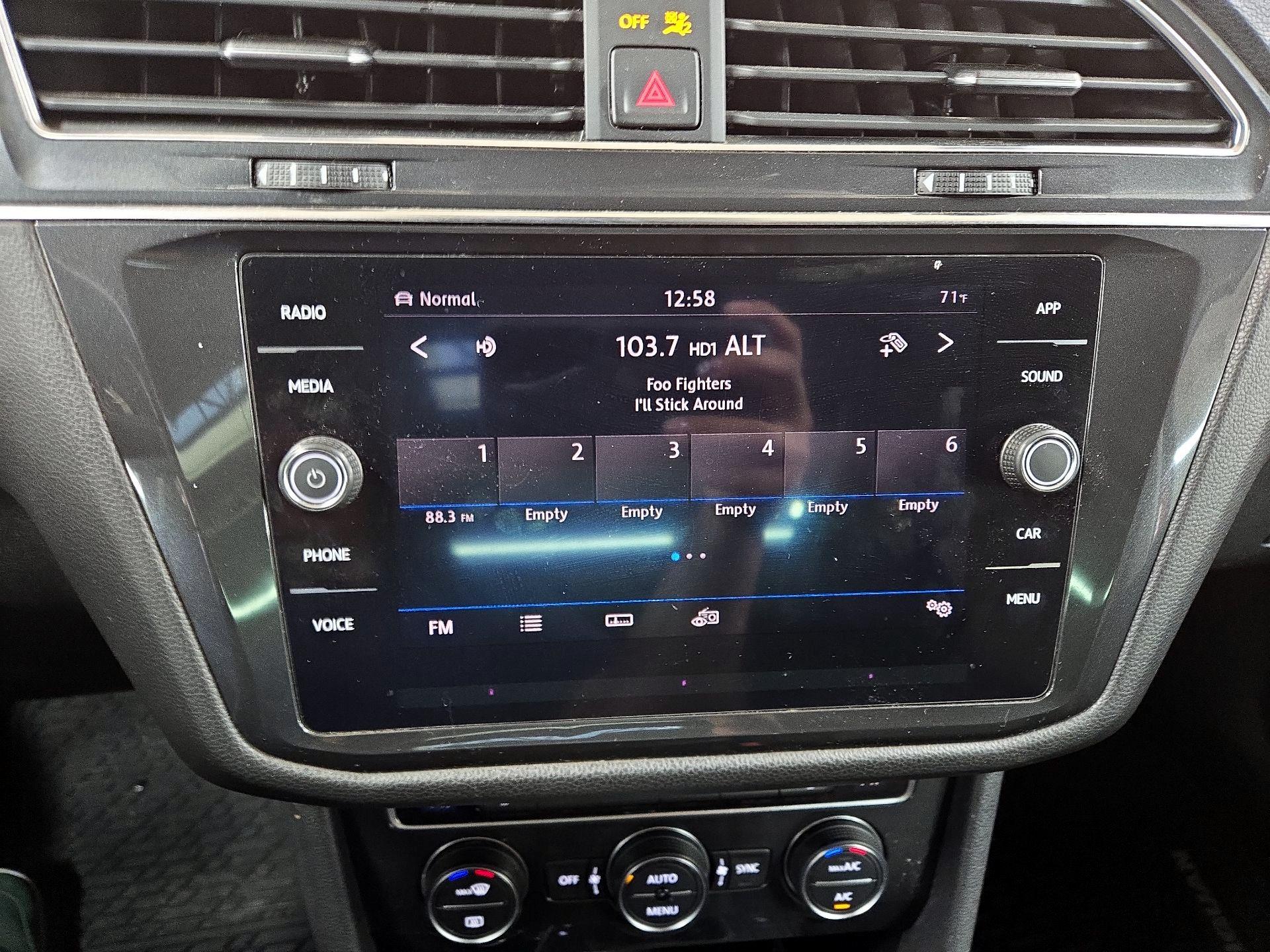 Thumbnail: 2019 Volkswagen Tiguan - 15