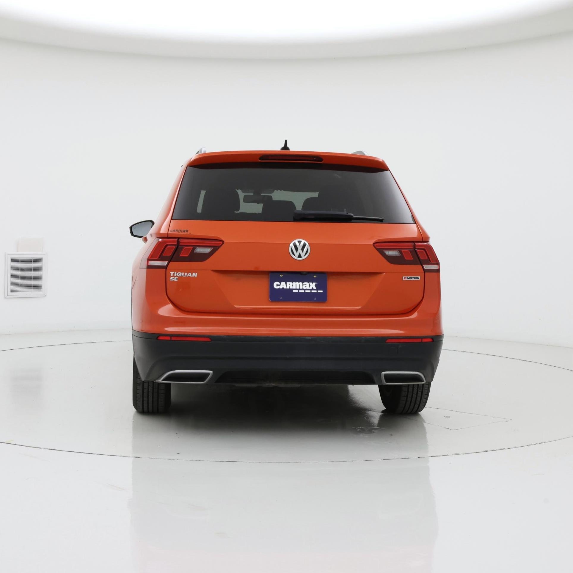 Thumbnail: 2019 Volkswagen Tiguan - 6