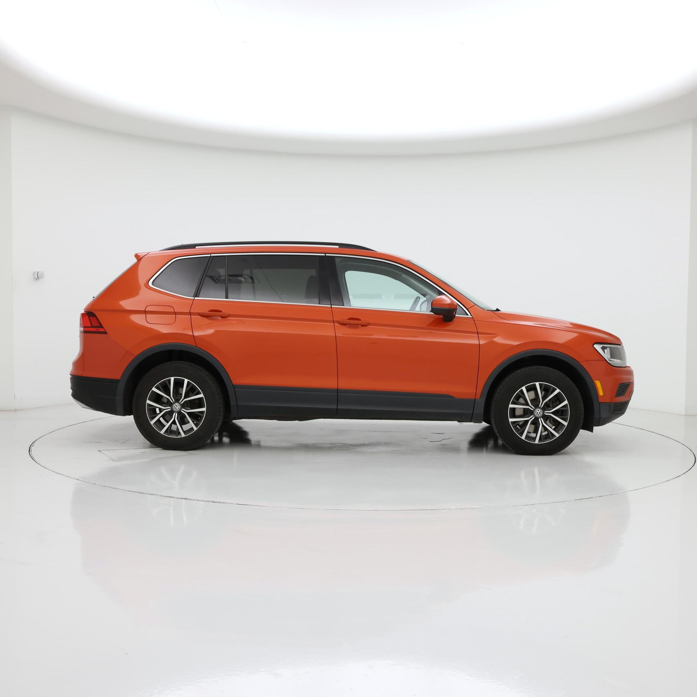 Thumbnail: 2019 Volkswagen Tiguan - 7
