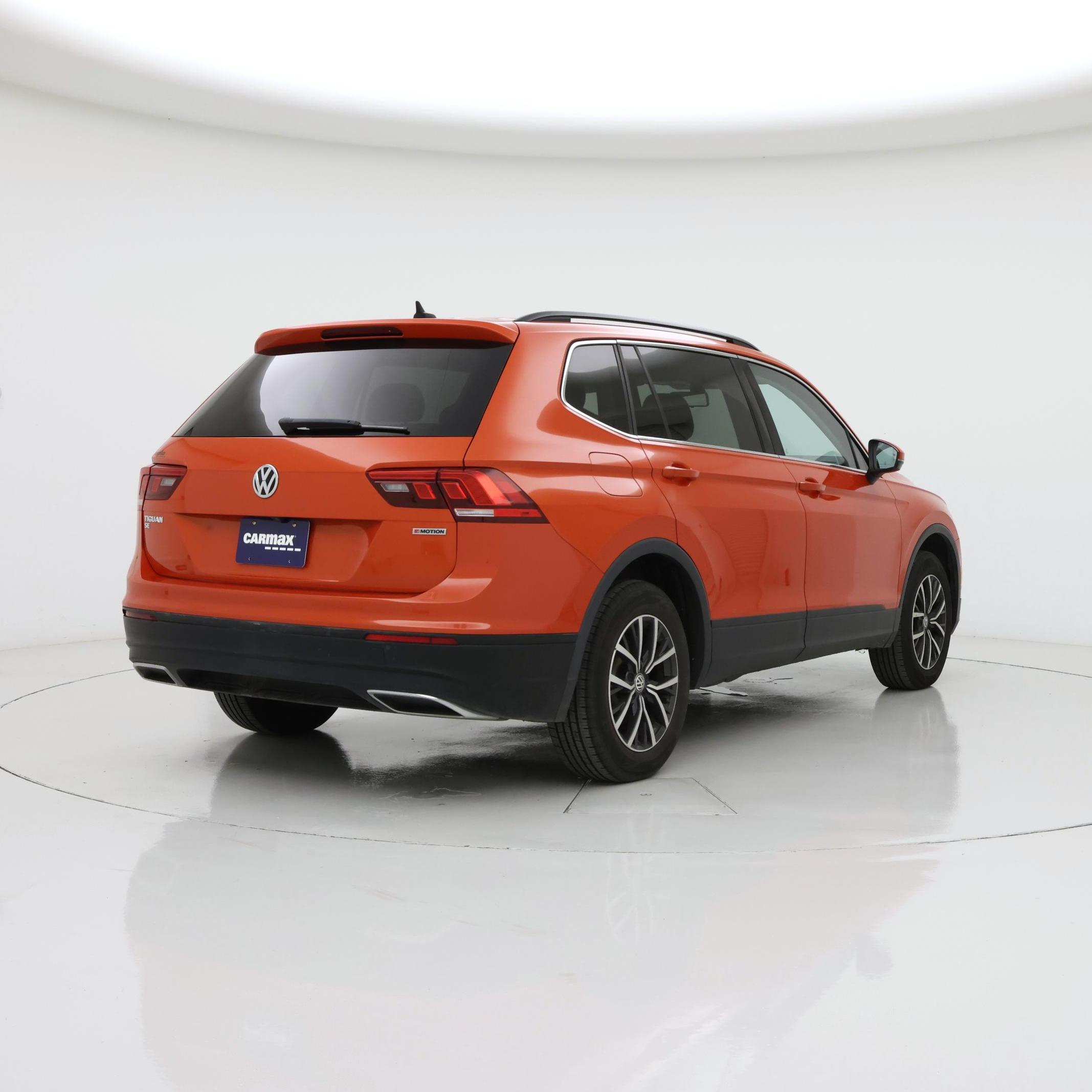 Thumbnail: 2019 Volkswagen Tiguan - 8