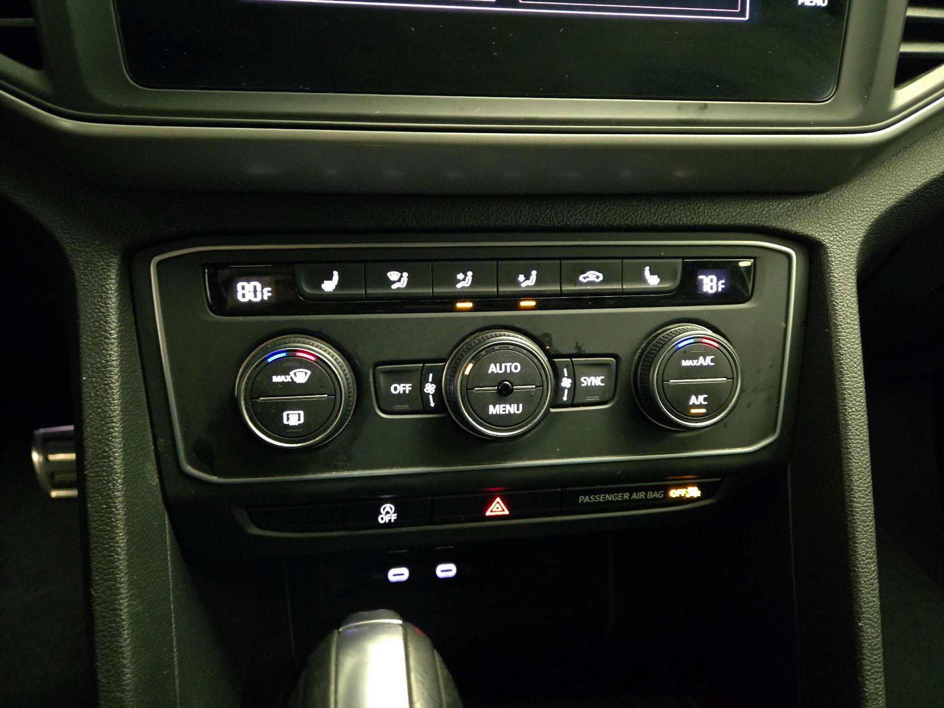 Thumbnail: 2021 Volkswagen Atlas - 16