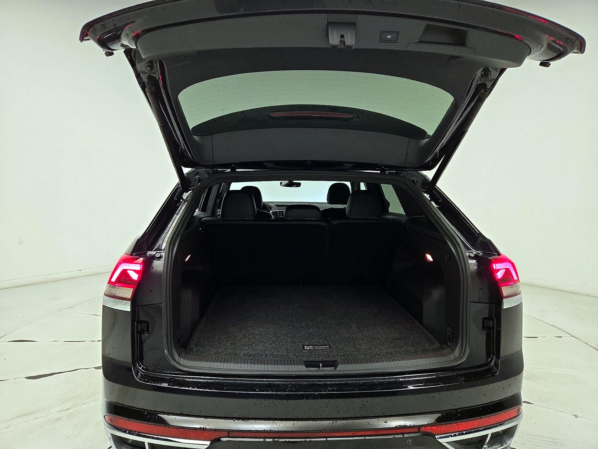 Thumbnail: 2021 Volkswagen Atlas - 20