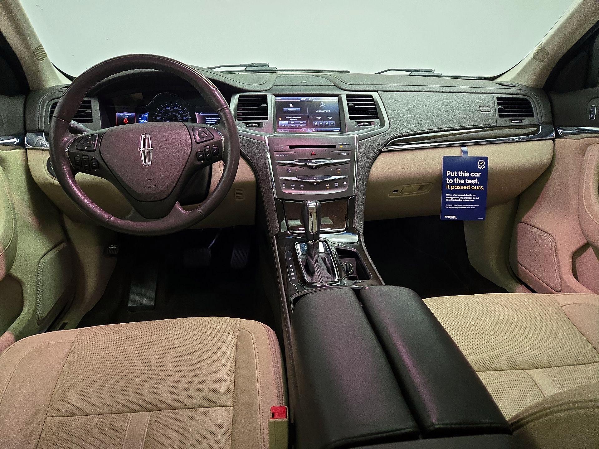 Thumbnail: 2015 Lincoln MKS - 9